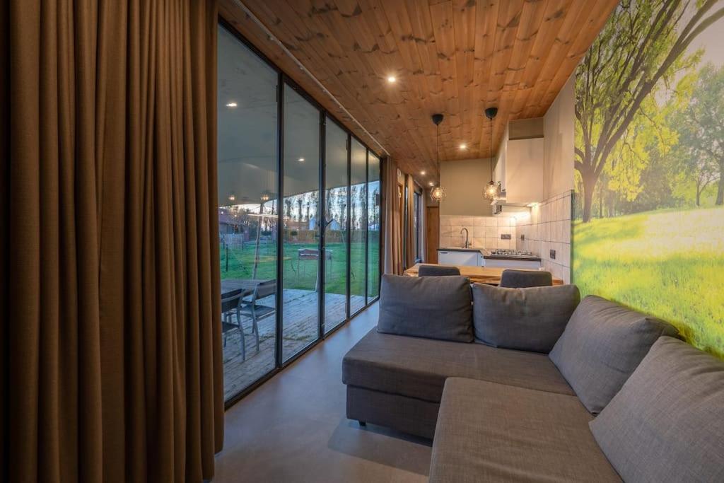 One-Bedroom House photo 1