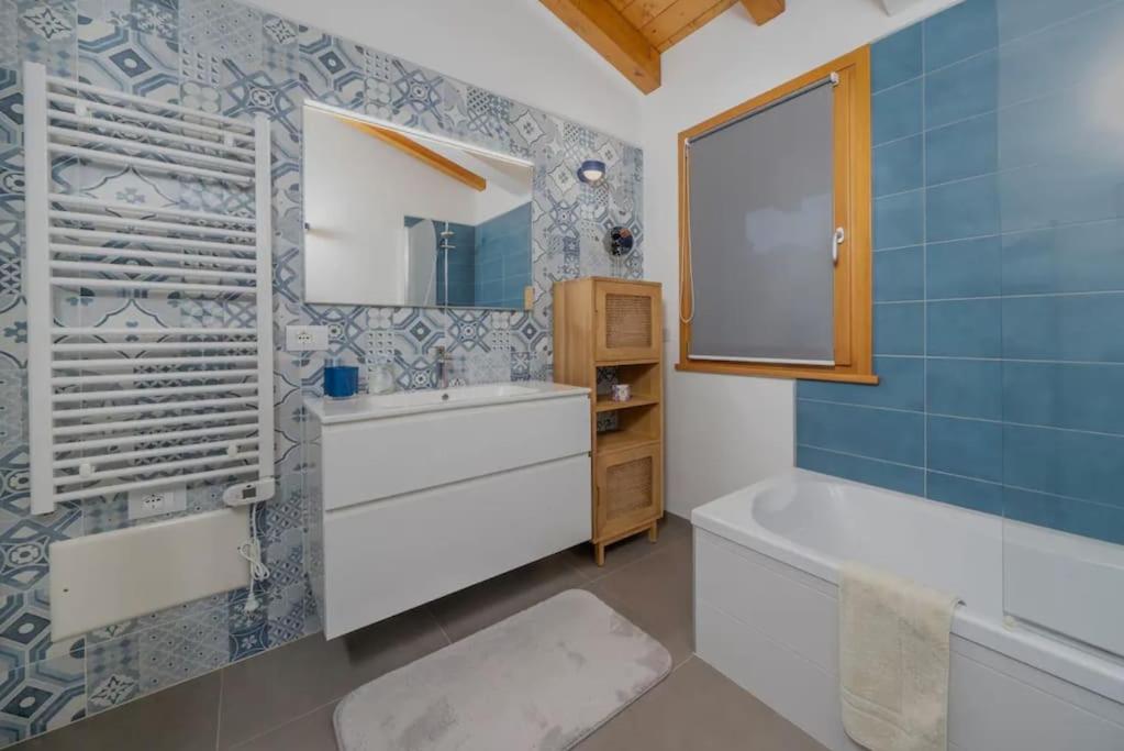 Three-Bedroom Villa photo 3
