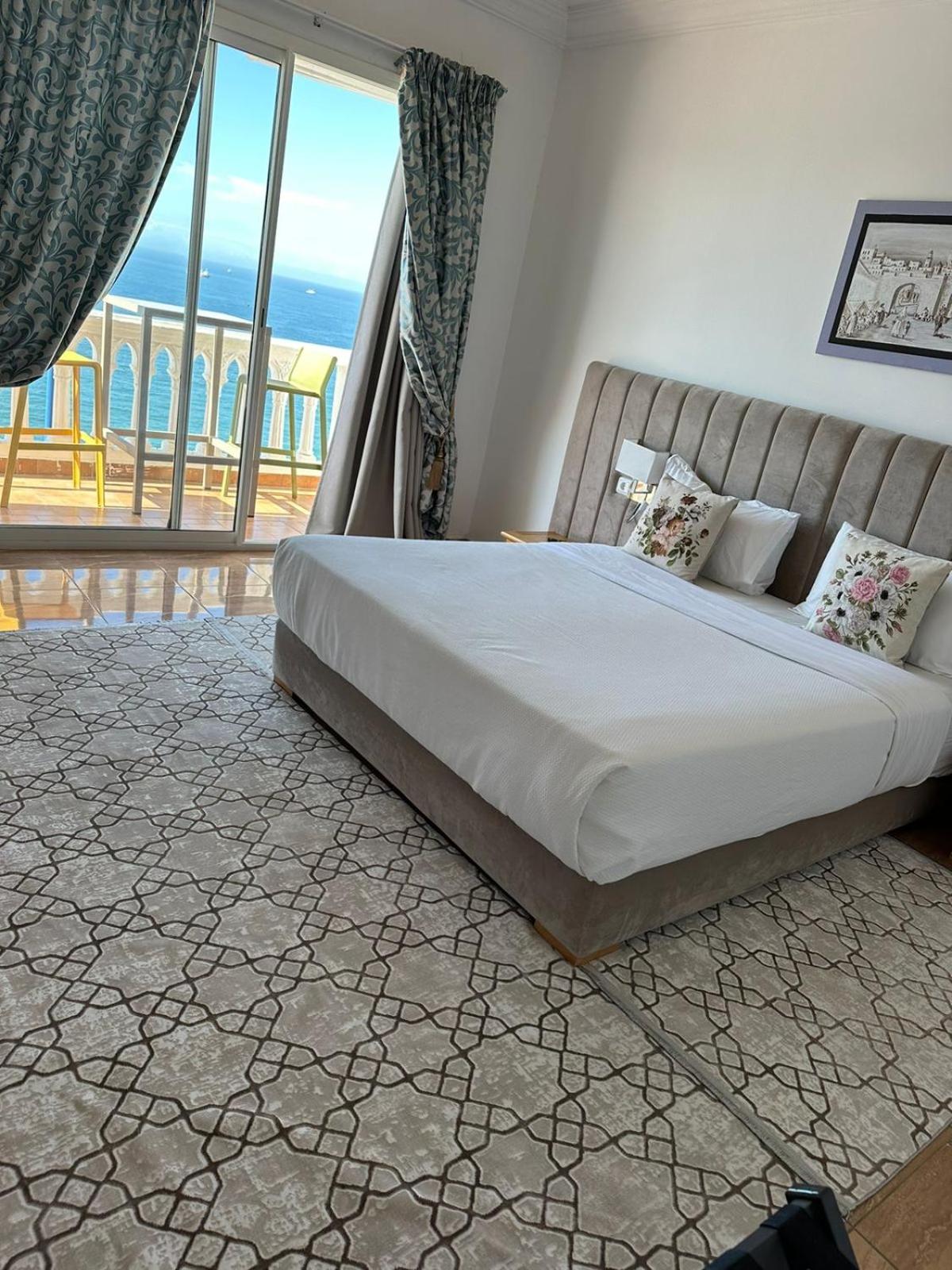 Suite with Sea View - Photo 2