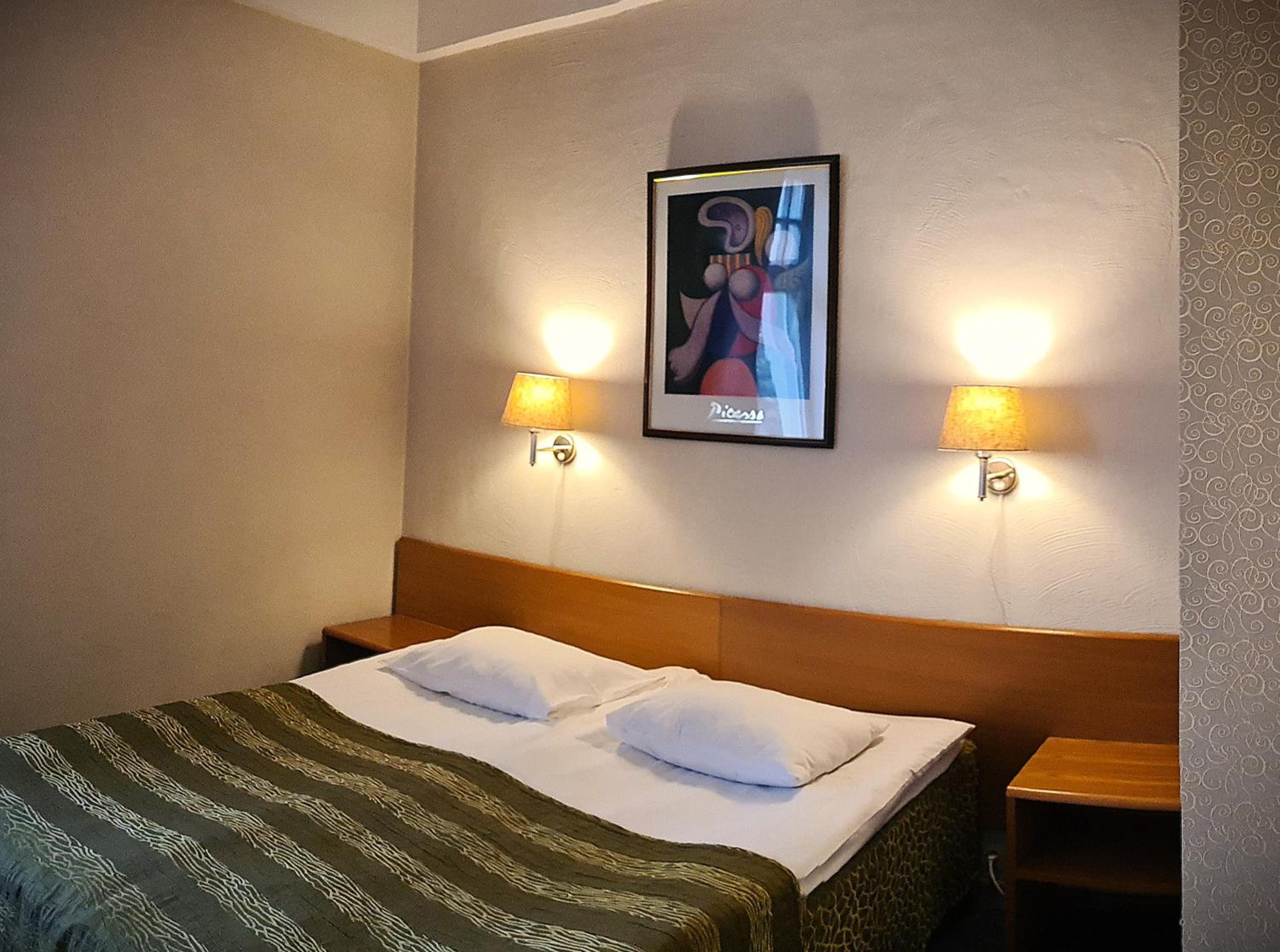Double Room - Photo 3
