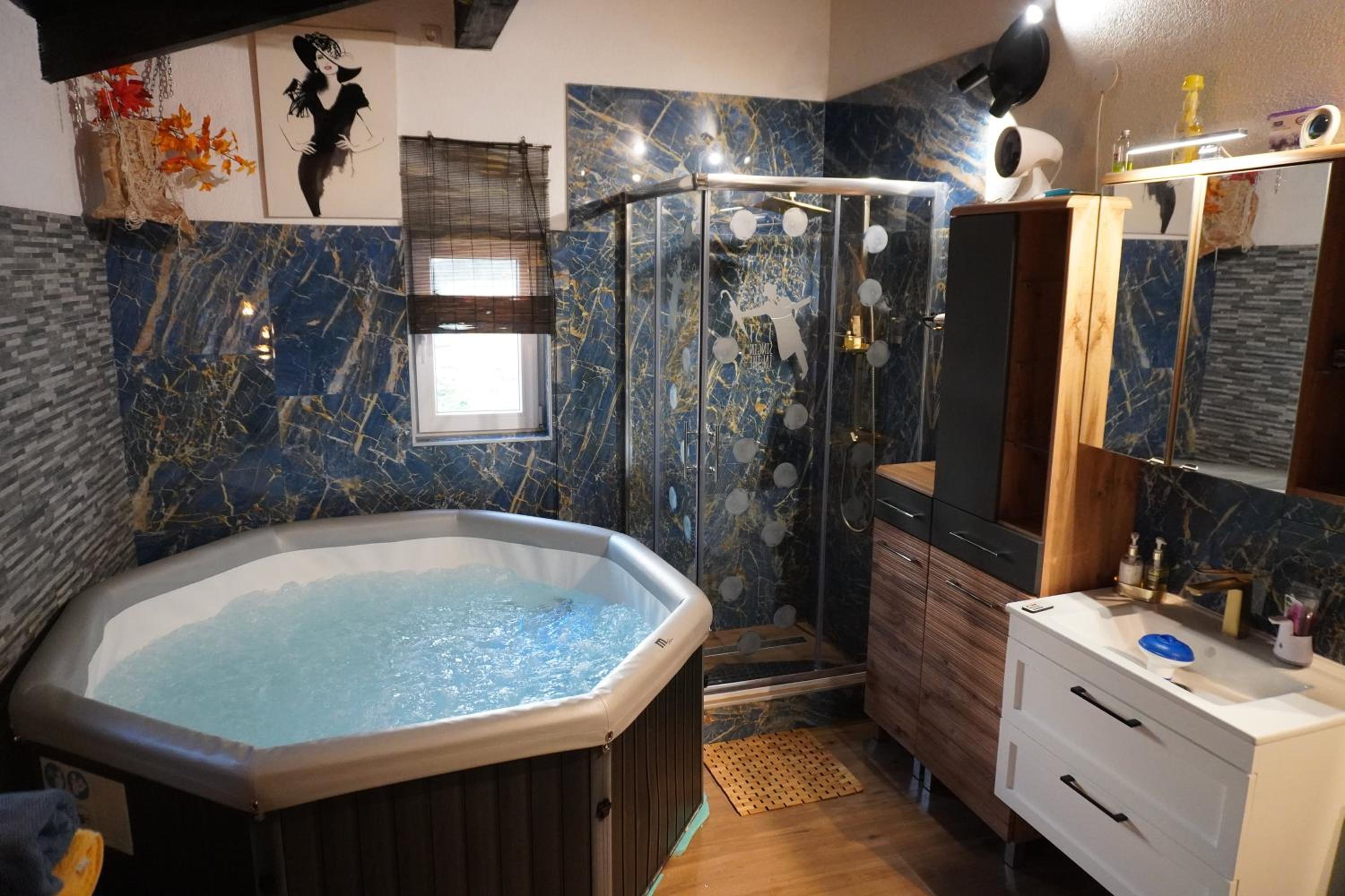 Three-Bedroom Villa - Photo 4