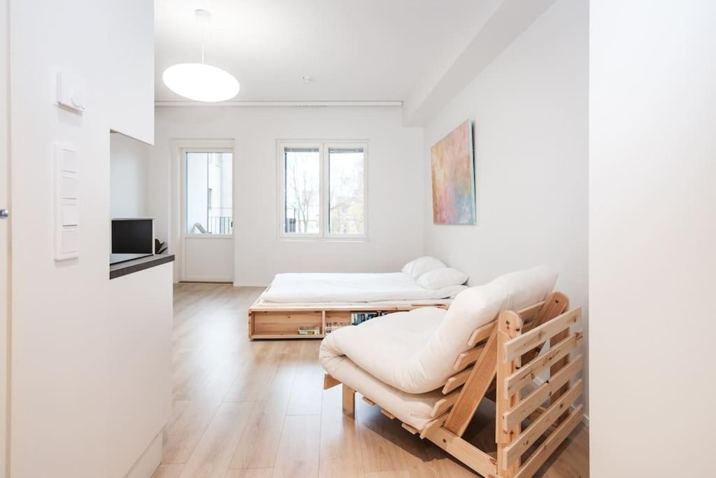 One-Bedroom Apartment photo 1