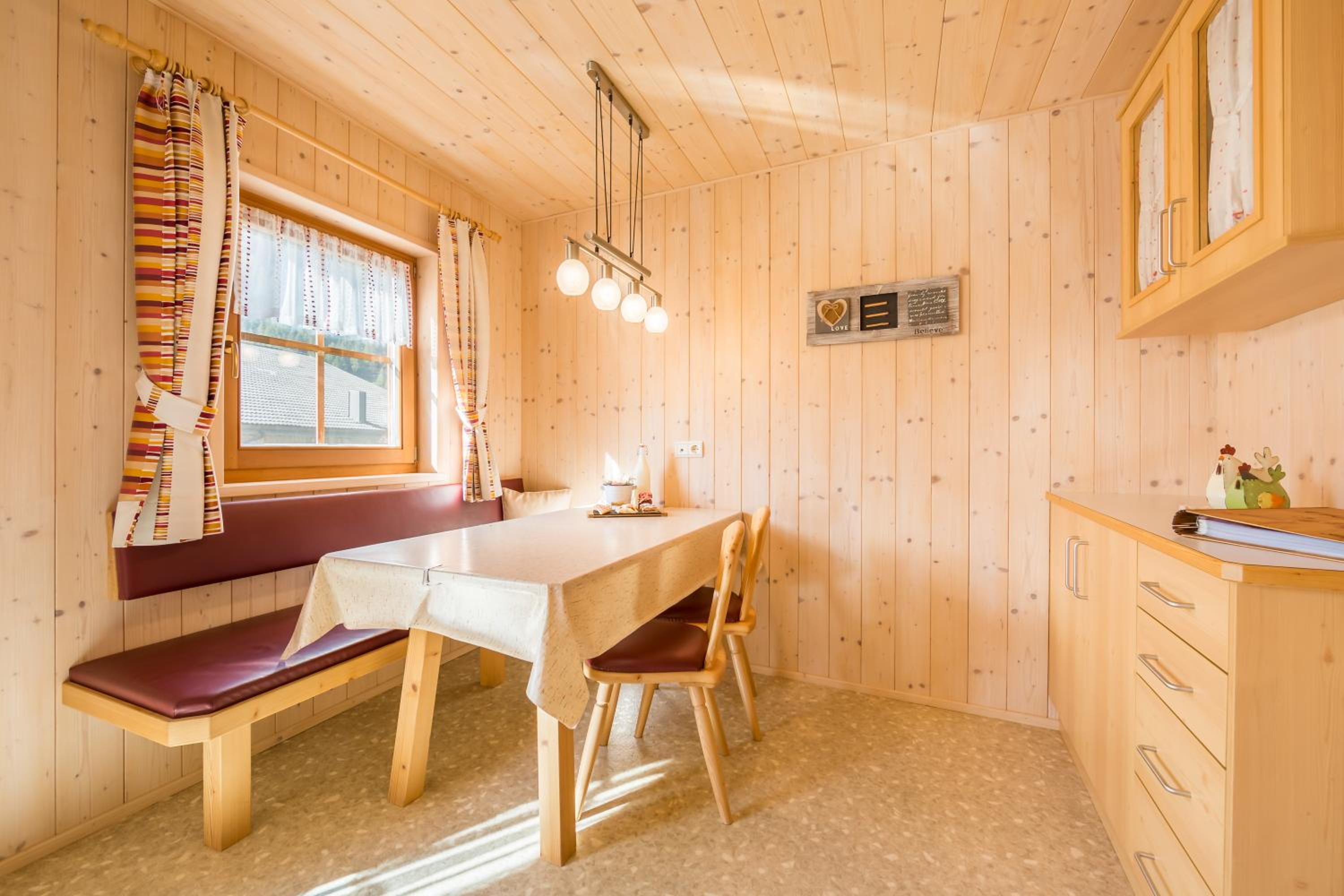 Two-Bedroom Deluxe Apartment with Garden View photo 2
