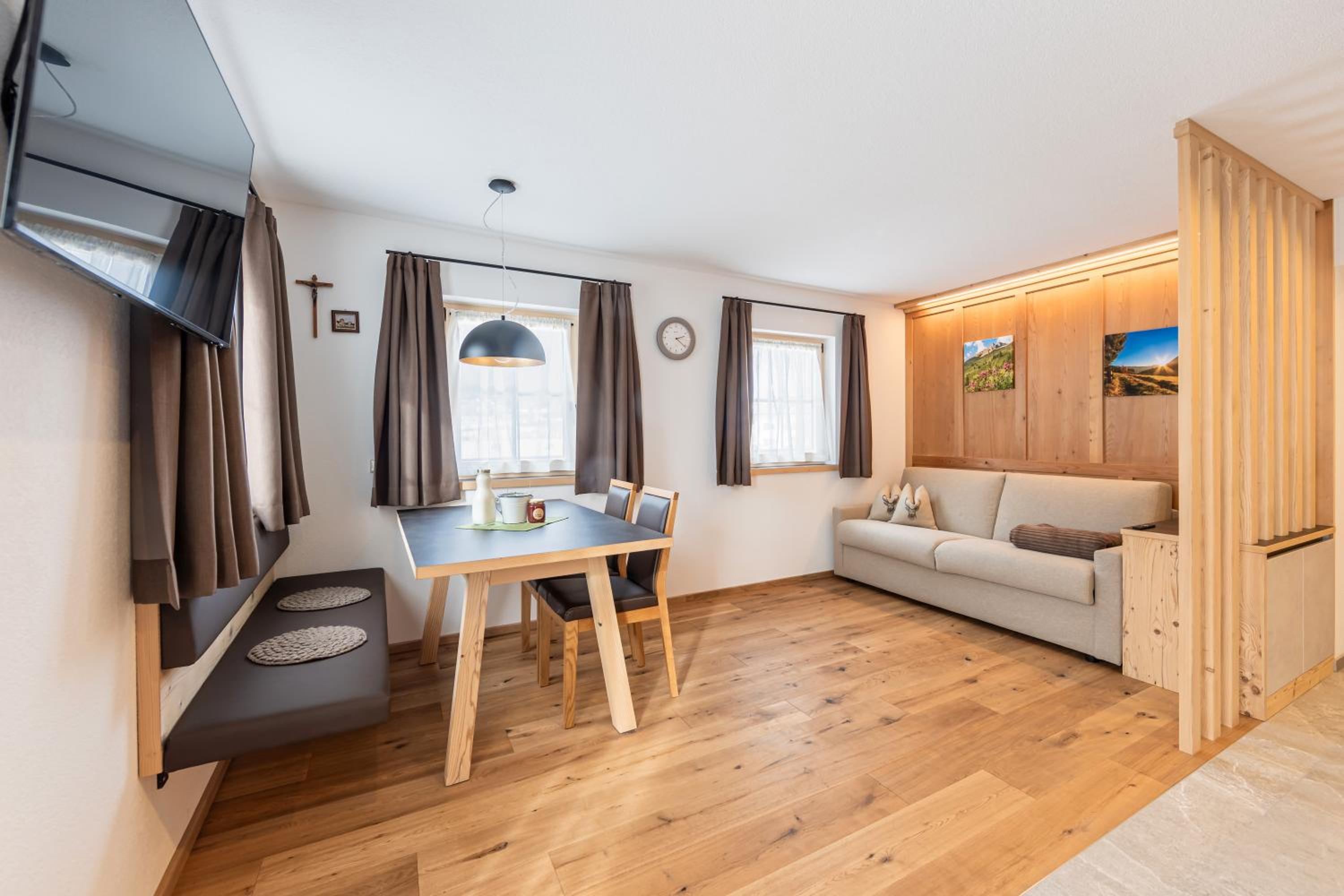 Superior One-Bedroom Apartment with Balcony photo 1