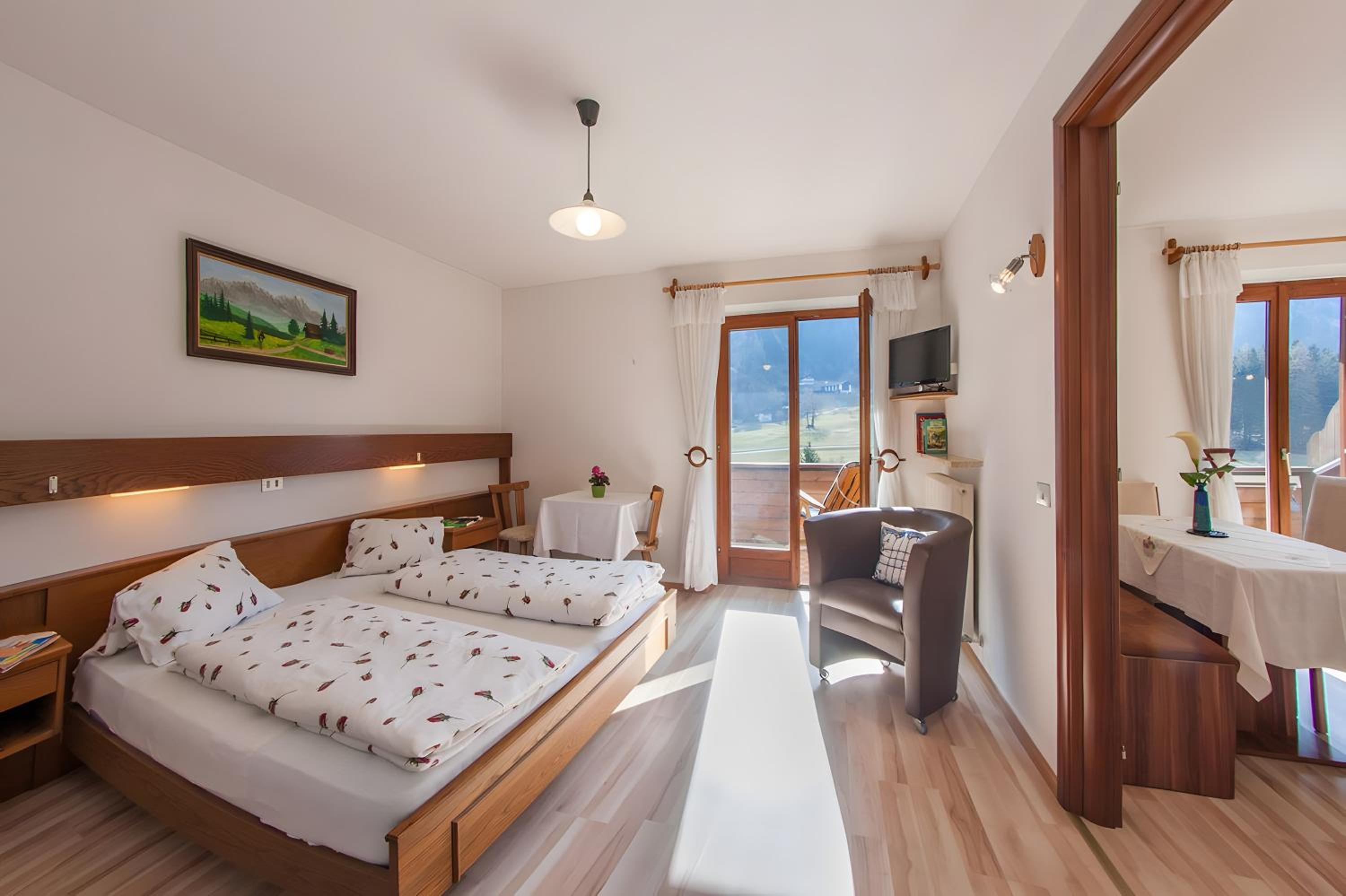 Superior One-Bedroom Apartment