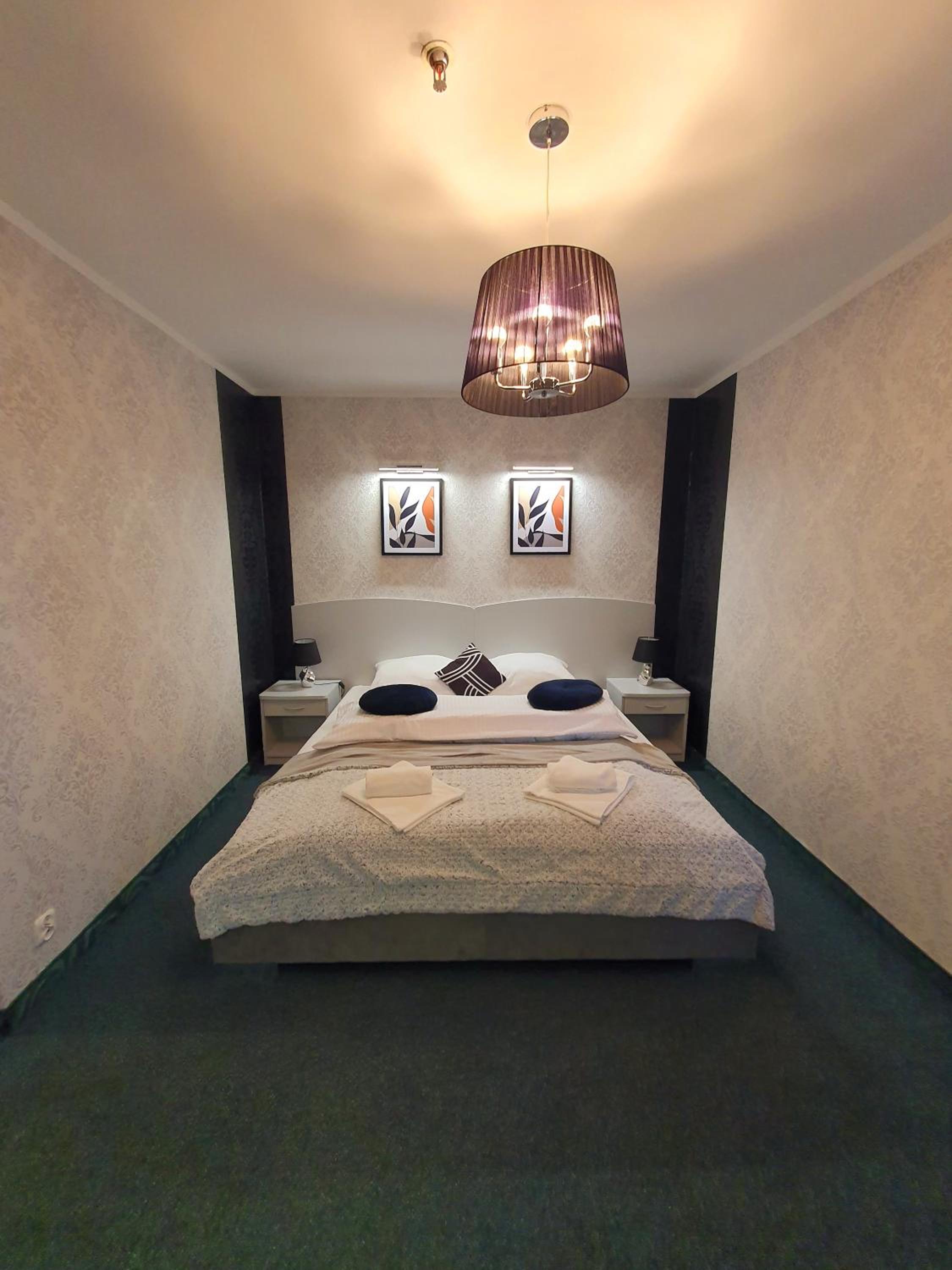 Deluxe Suite - Photo 5