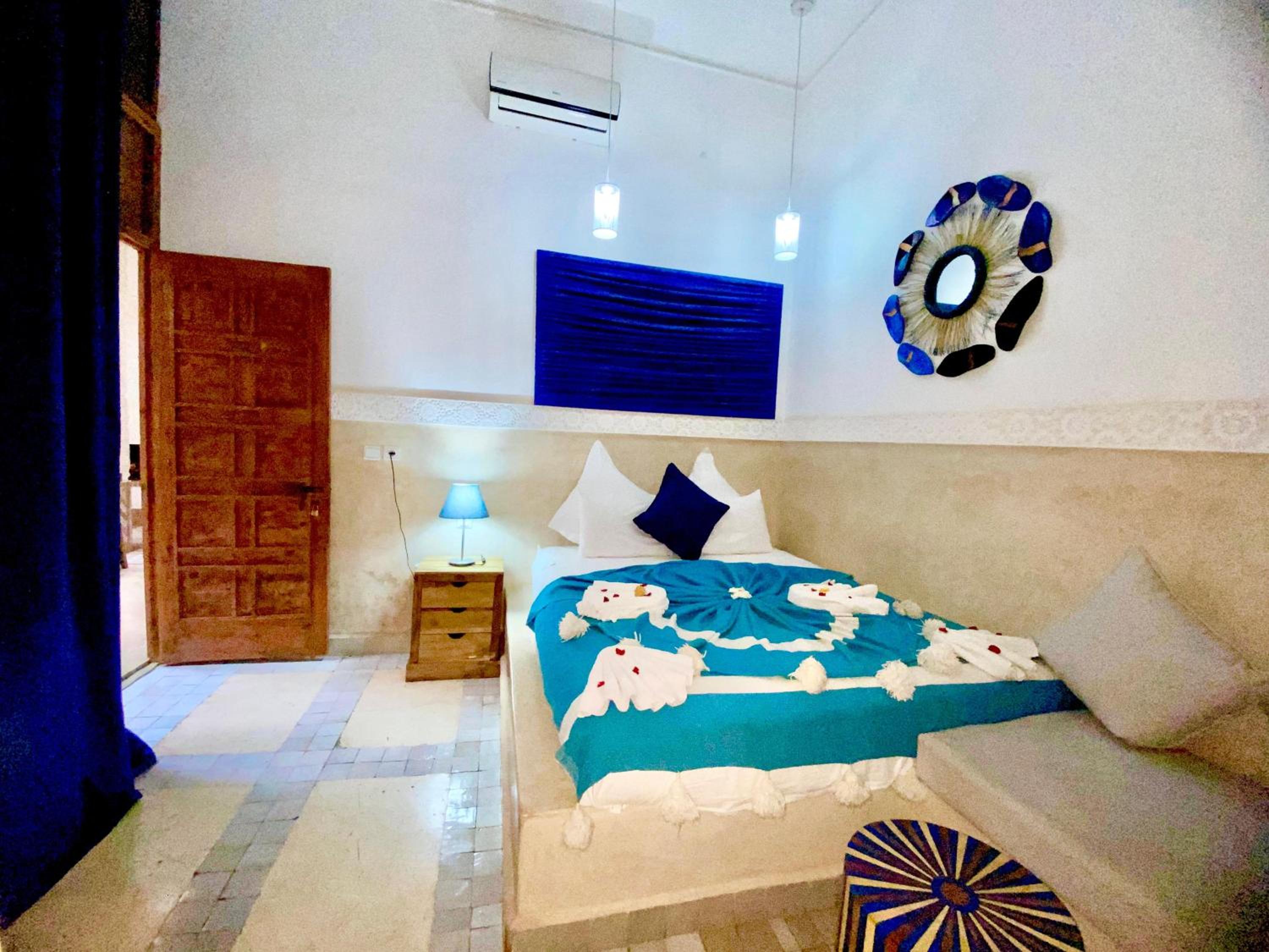 Standard Double Room - Photo 7
