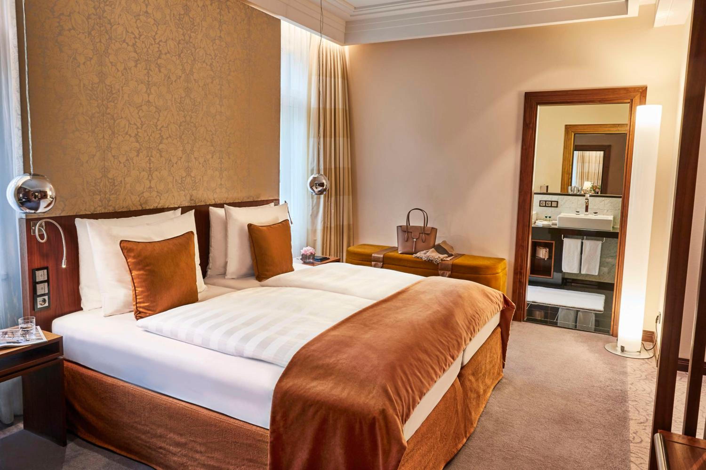 Two Bedroom Suite with balcony thumbnail 6
