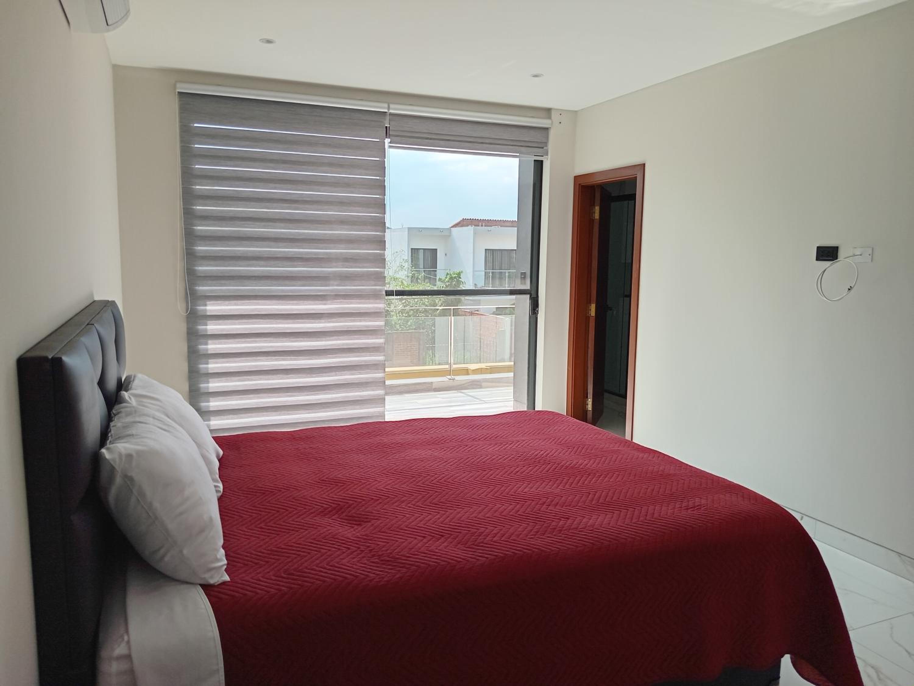Four-Bedroom House photo 1