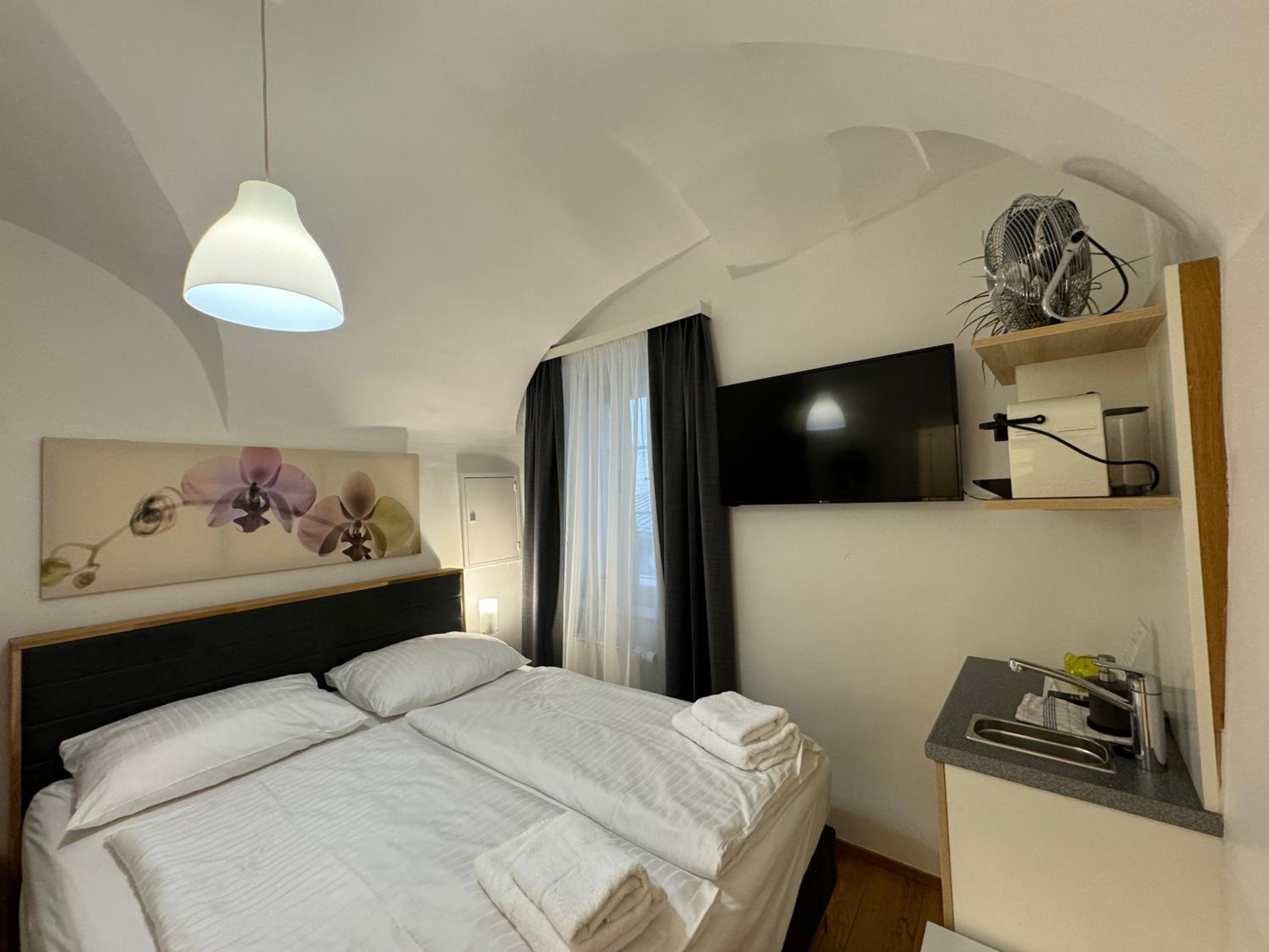 Double Room with Private Bathroom