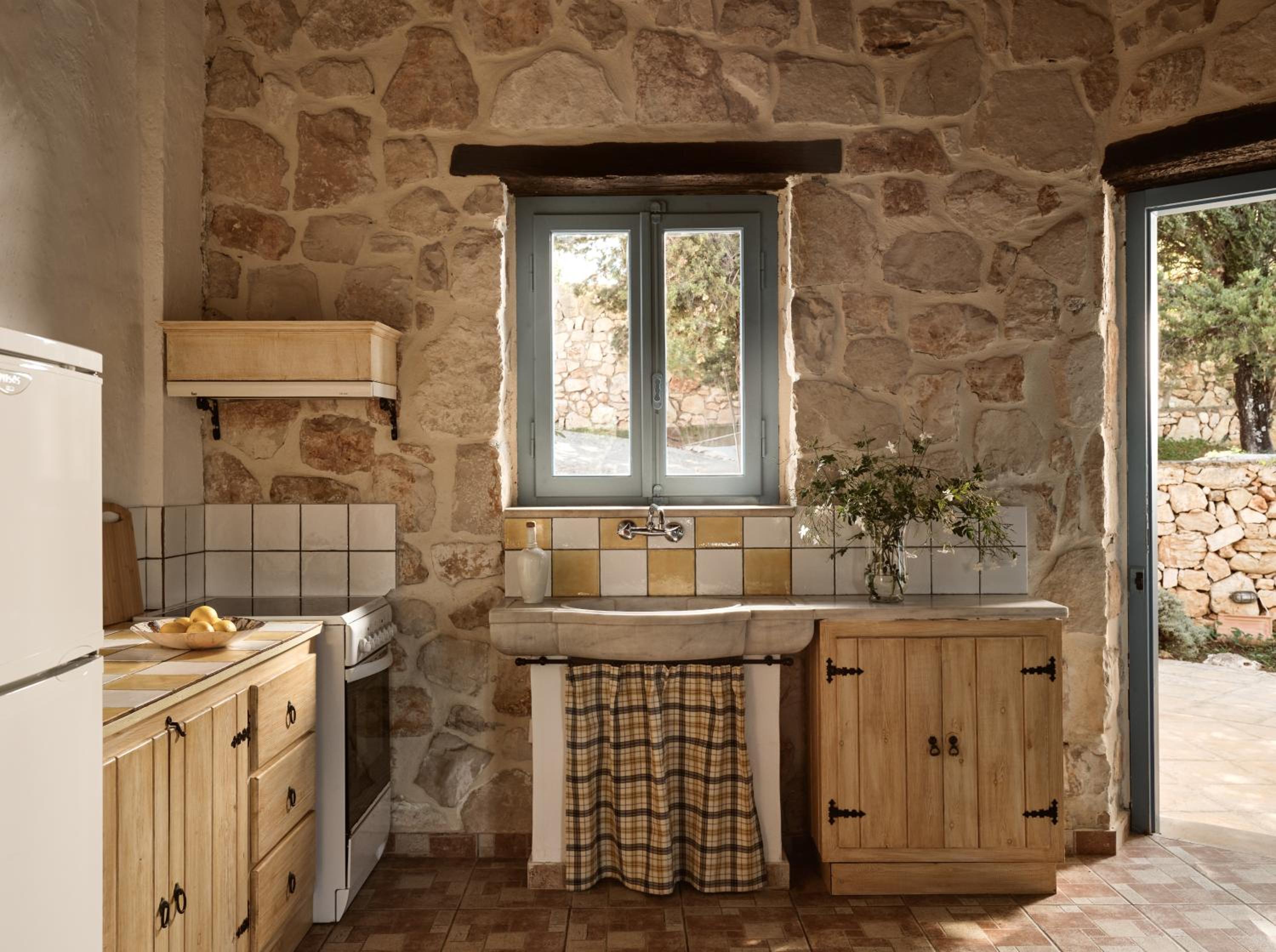 One-Bedroom Stone Residence with Partial Sea View photo 3