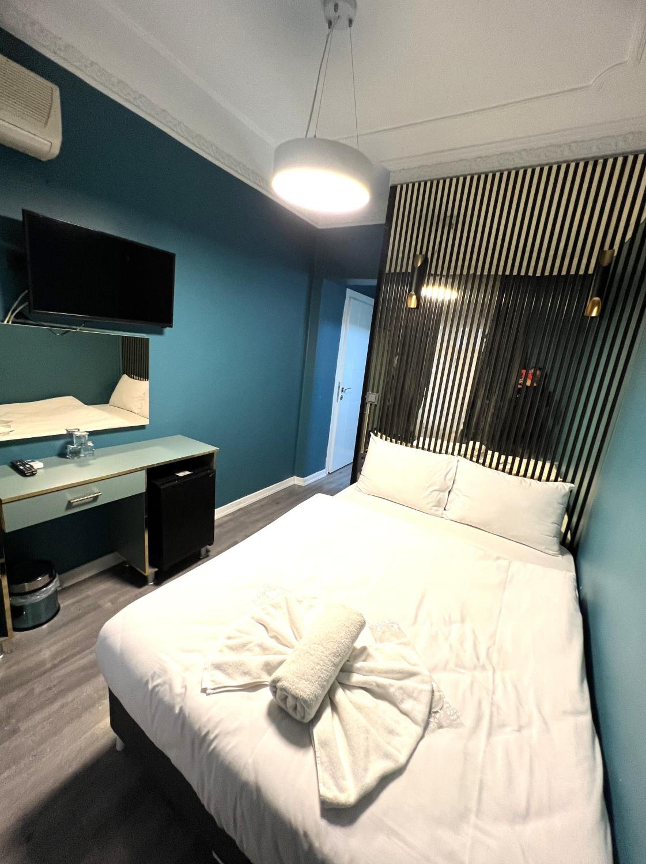 Standard Double Room photo 2