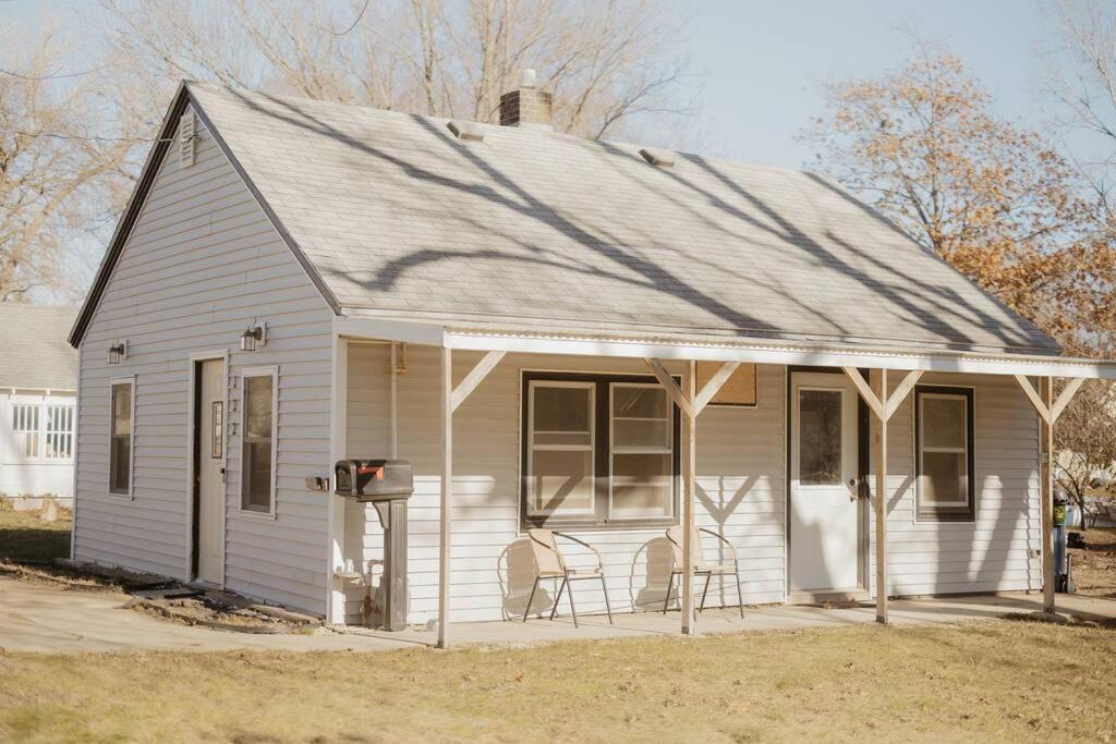 Two-Bedroom House photo 2