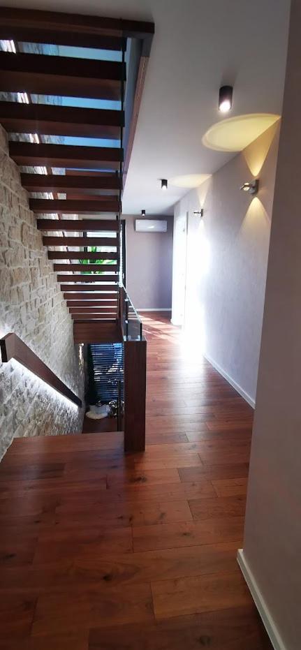 Three-Bedroom Villa photo 1