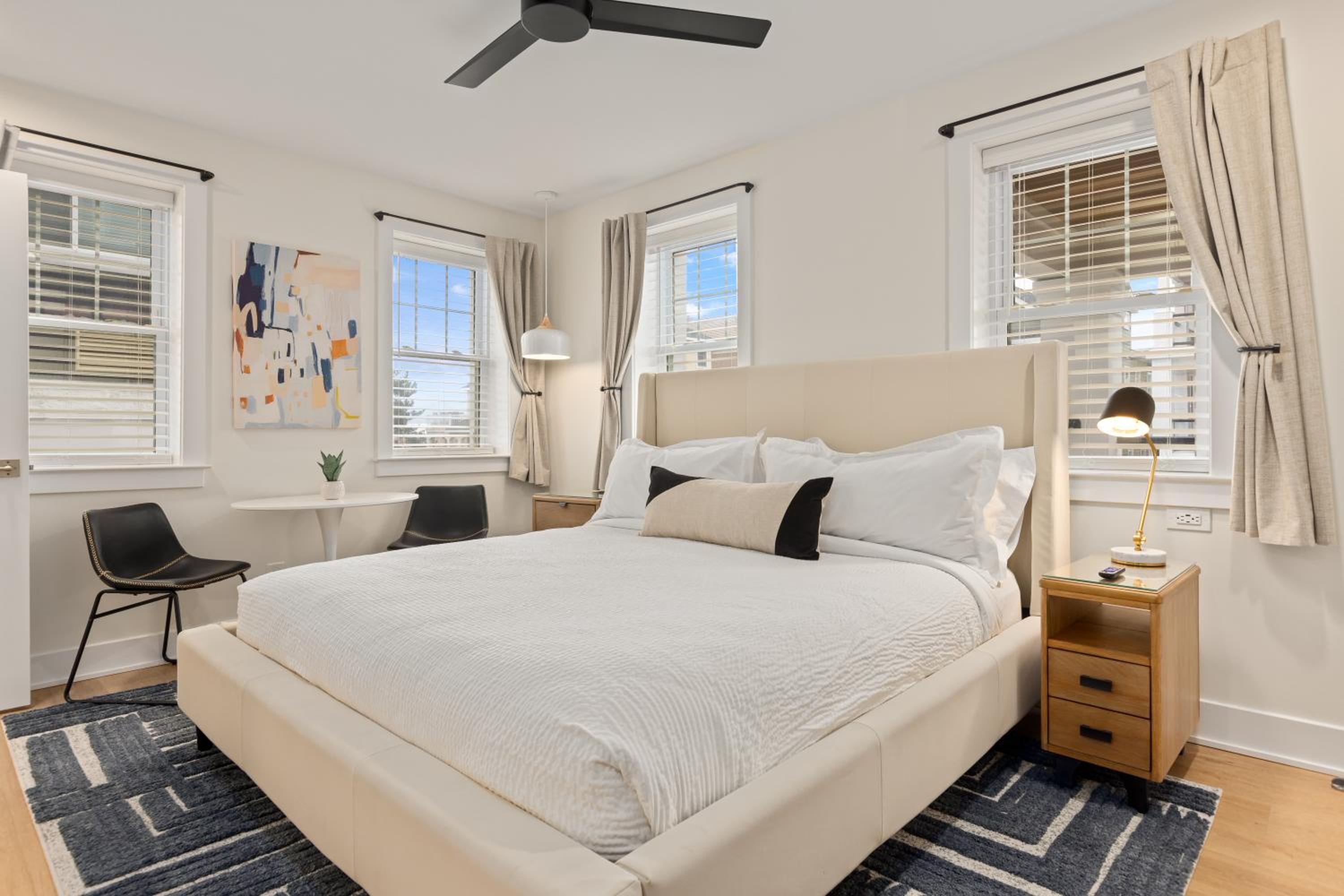Deluxe King Room