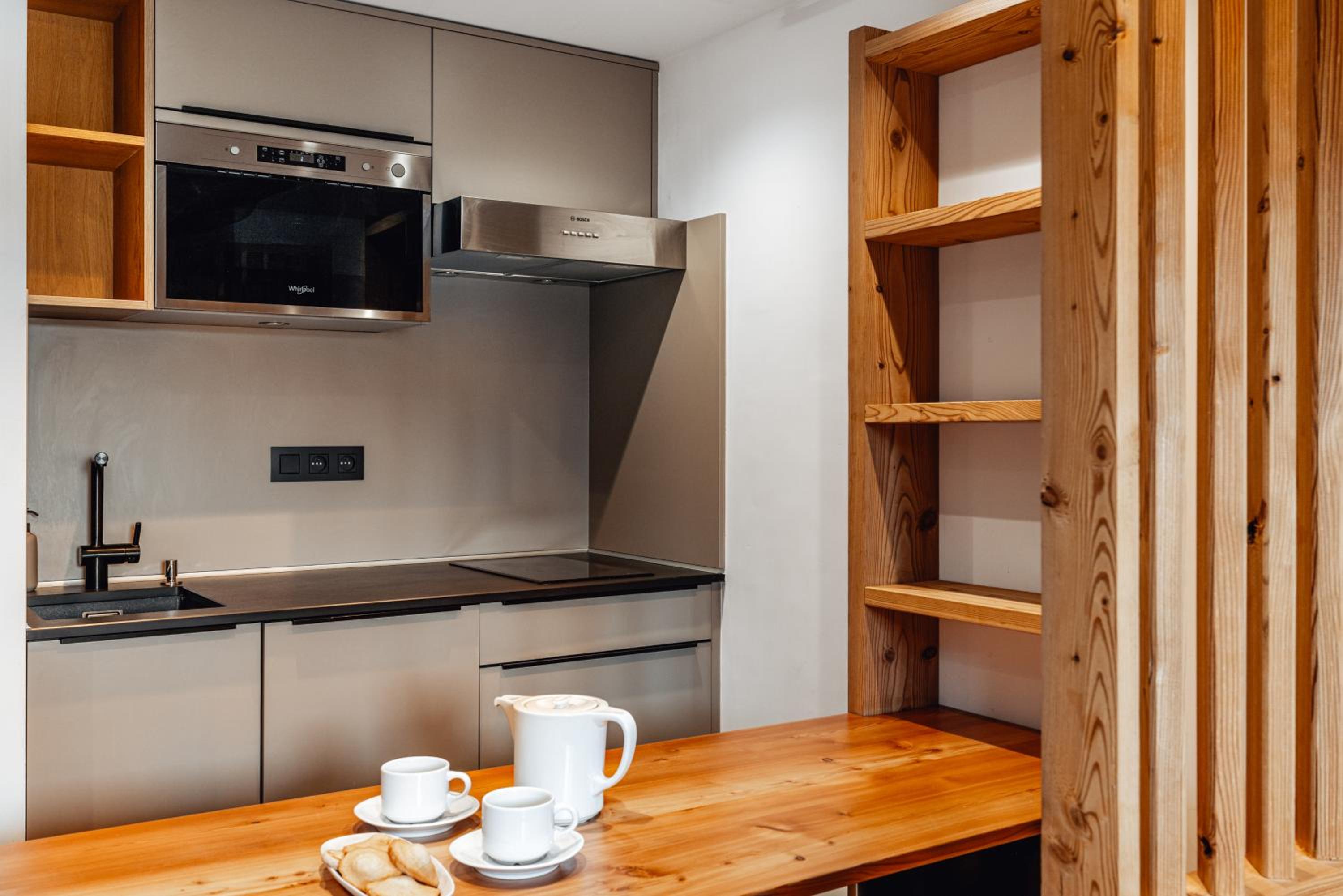 Appart-hotel sous Velux 5/6 pers - Acces GRATUIT Spa 300m2