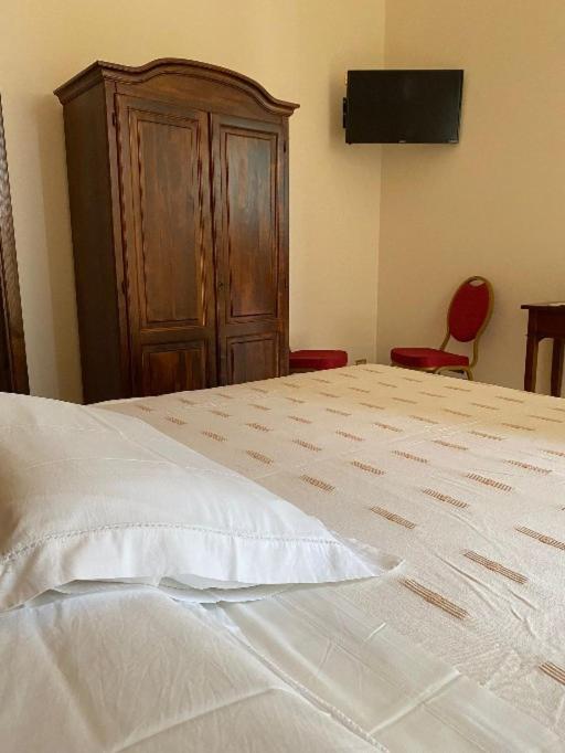 Large Double Room photo 2