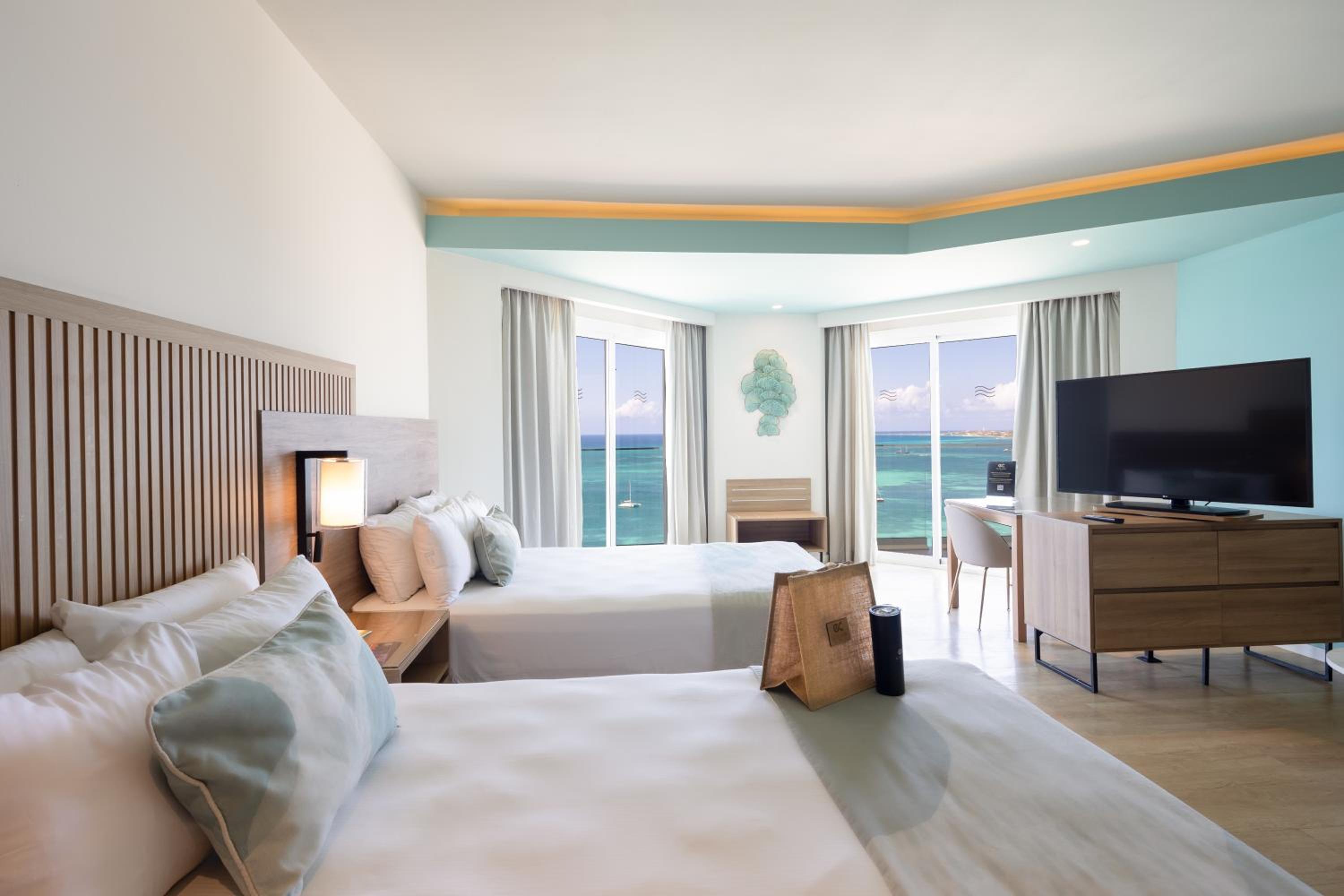 Junior Suite Ocean Front - Elite Club - Photo 1