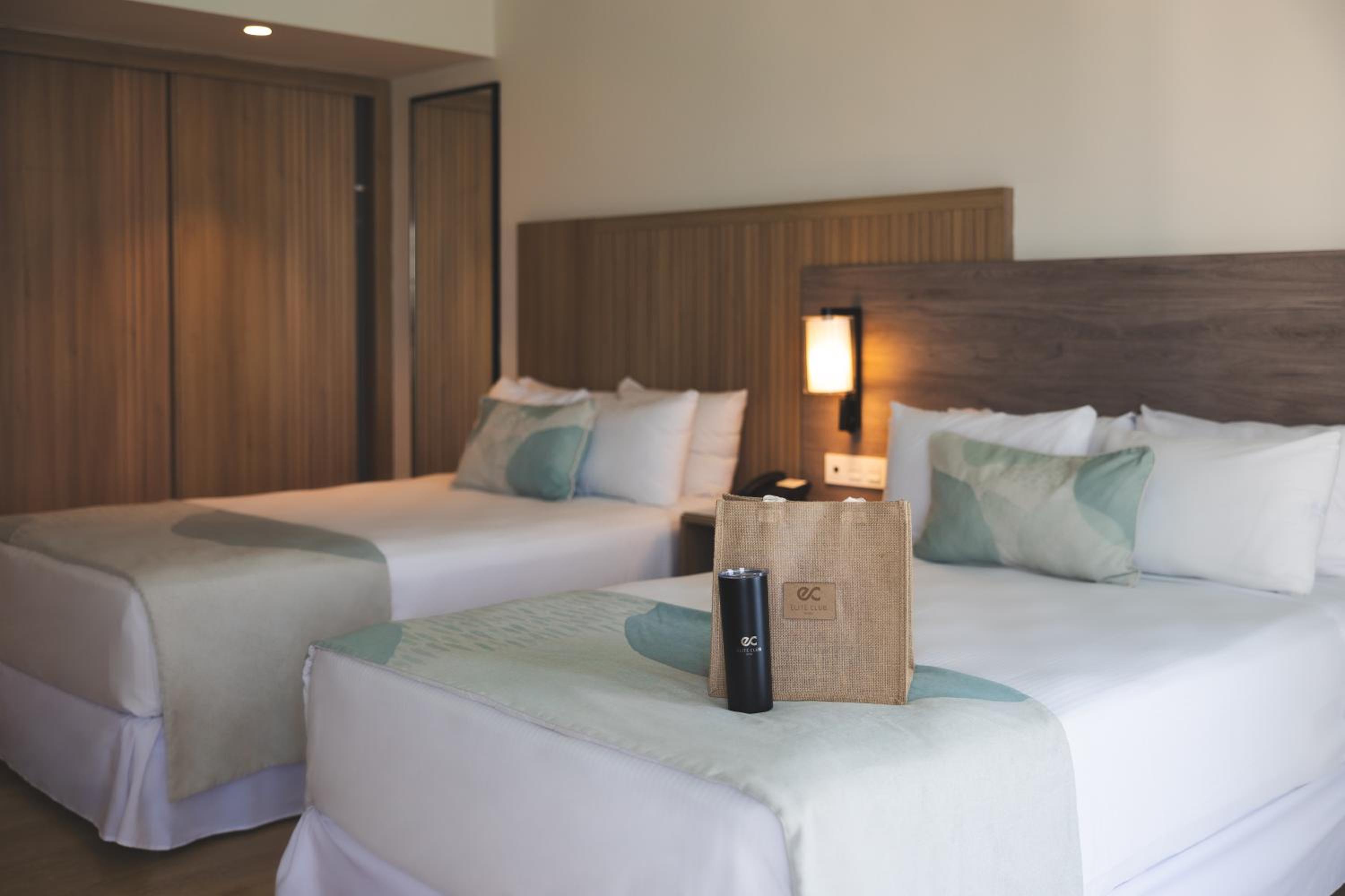 Junior Suite Ocean Front - Elite Club - Photo 3