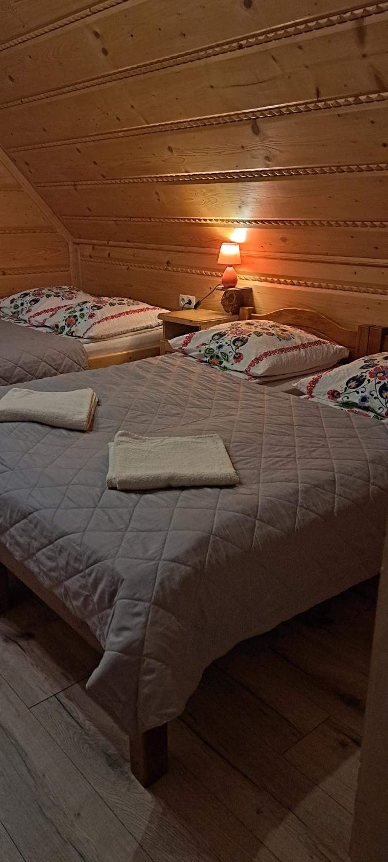 Quadruple Room with Double Bed and Balcony - Photo 19