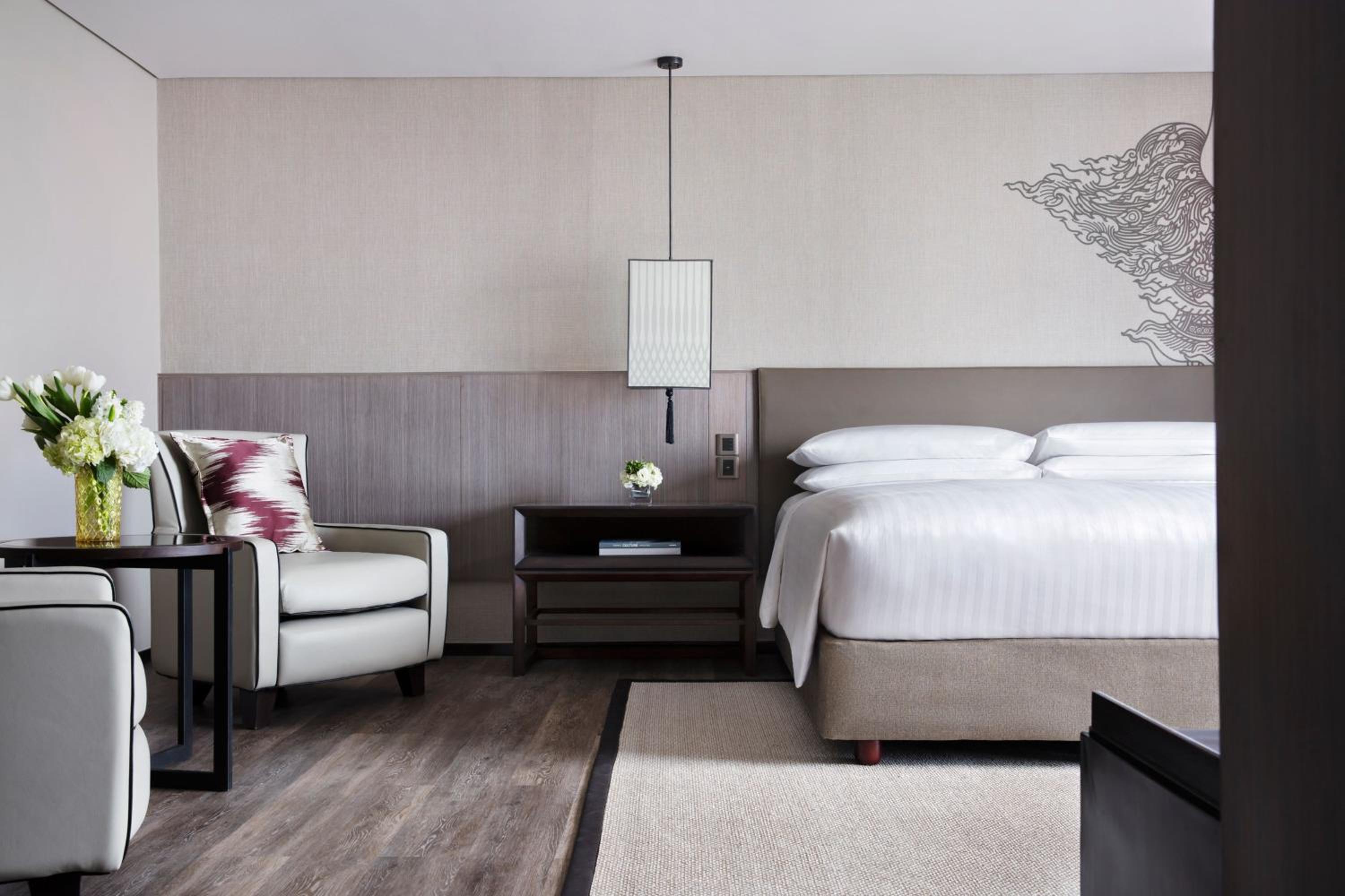 Family Suite, M Club lounge access, 2 Bedroom Connecting Suite