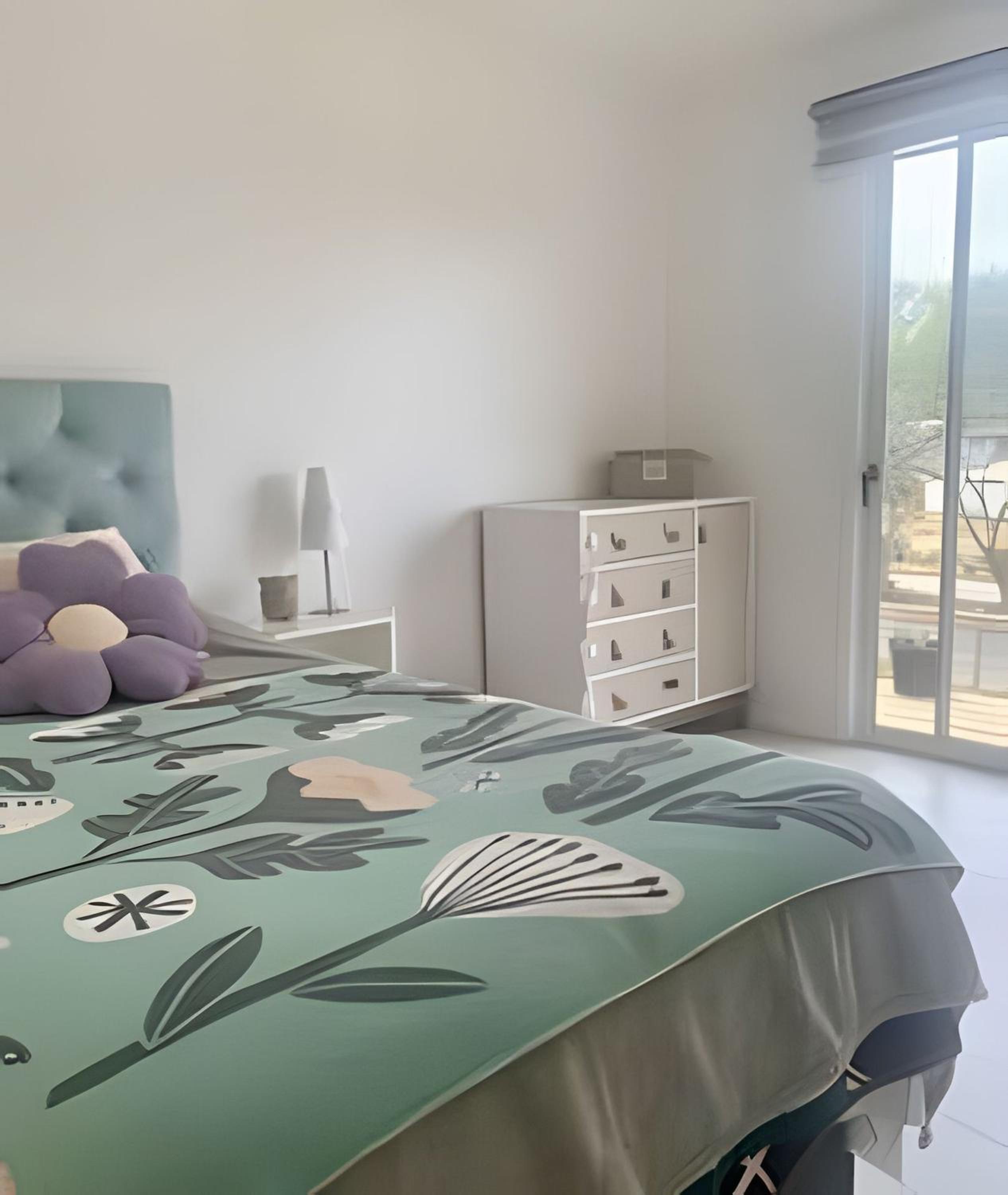 Four-Bedroom House photo 1