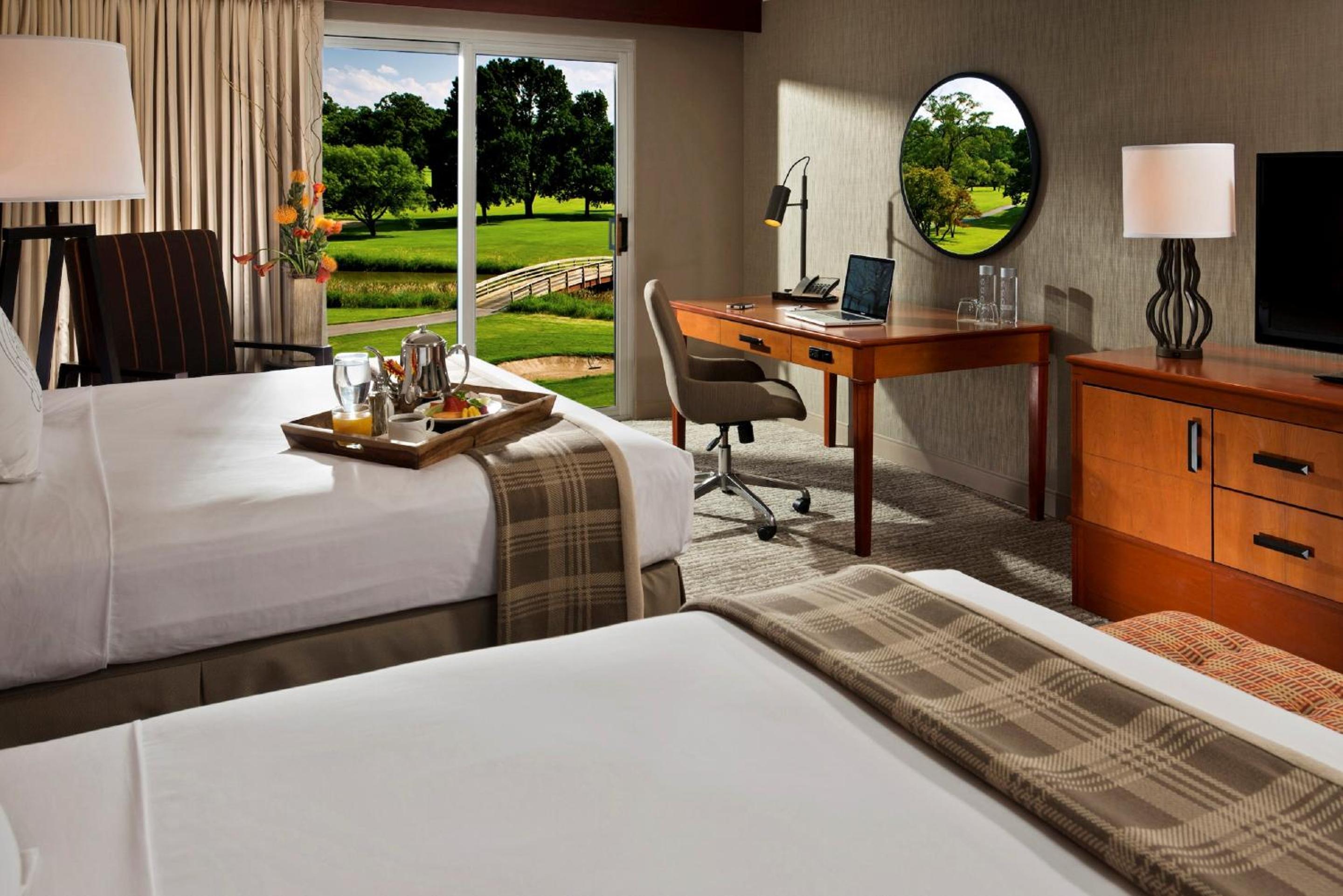 The Standard – Golf View (Double Queen) - Photo 1