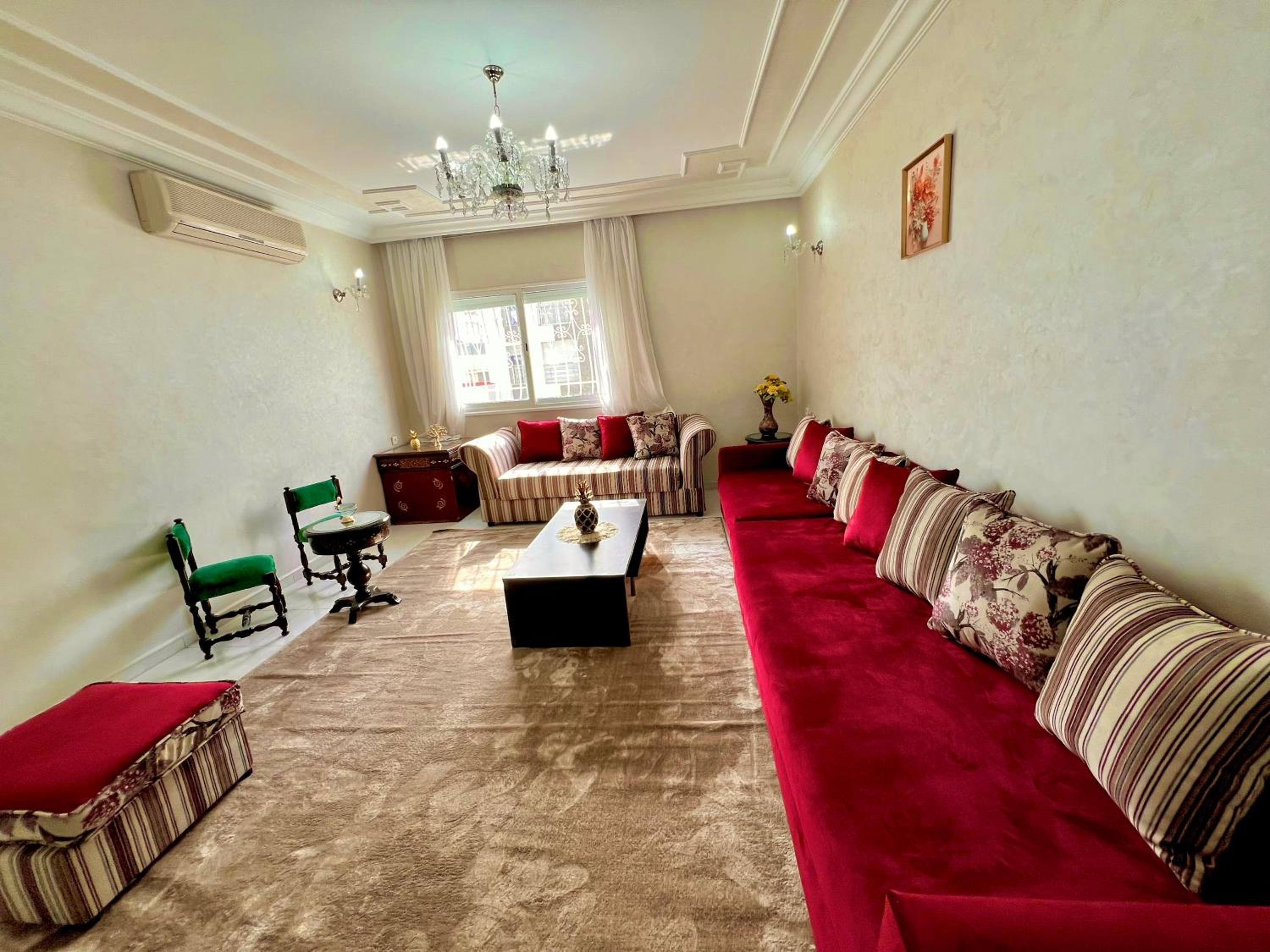 Three-Bedroom Apartment with Balcony photo 3