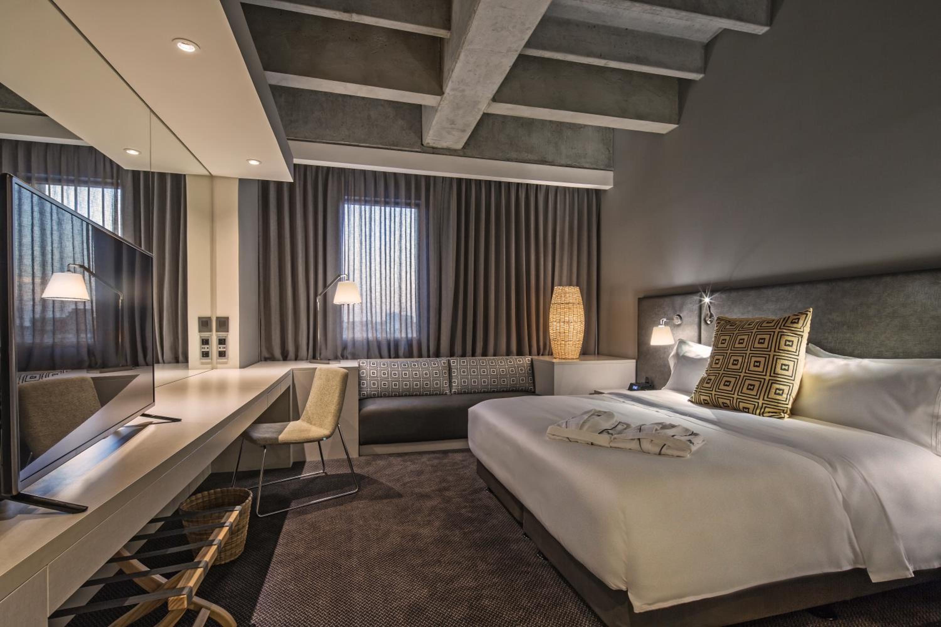 Standard King Room