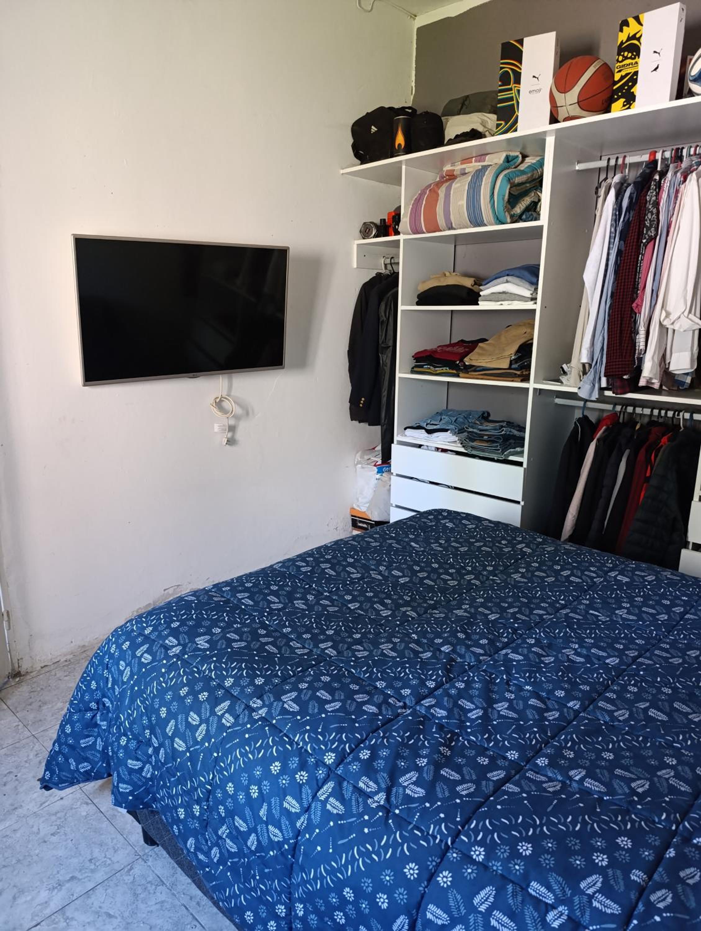 One-Bedroom House photo 2