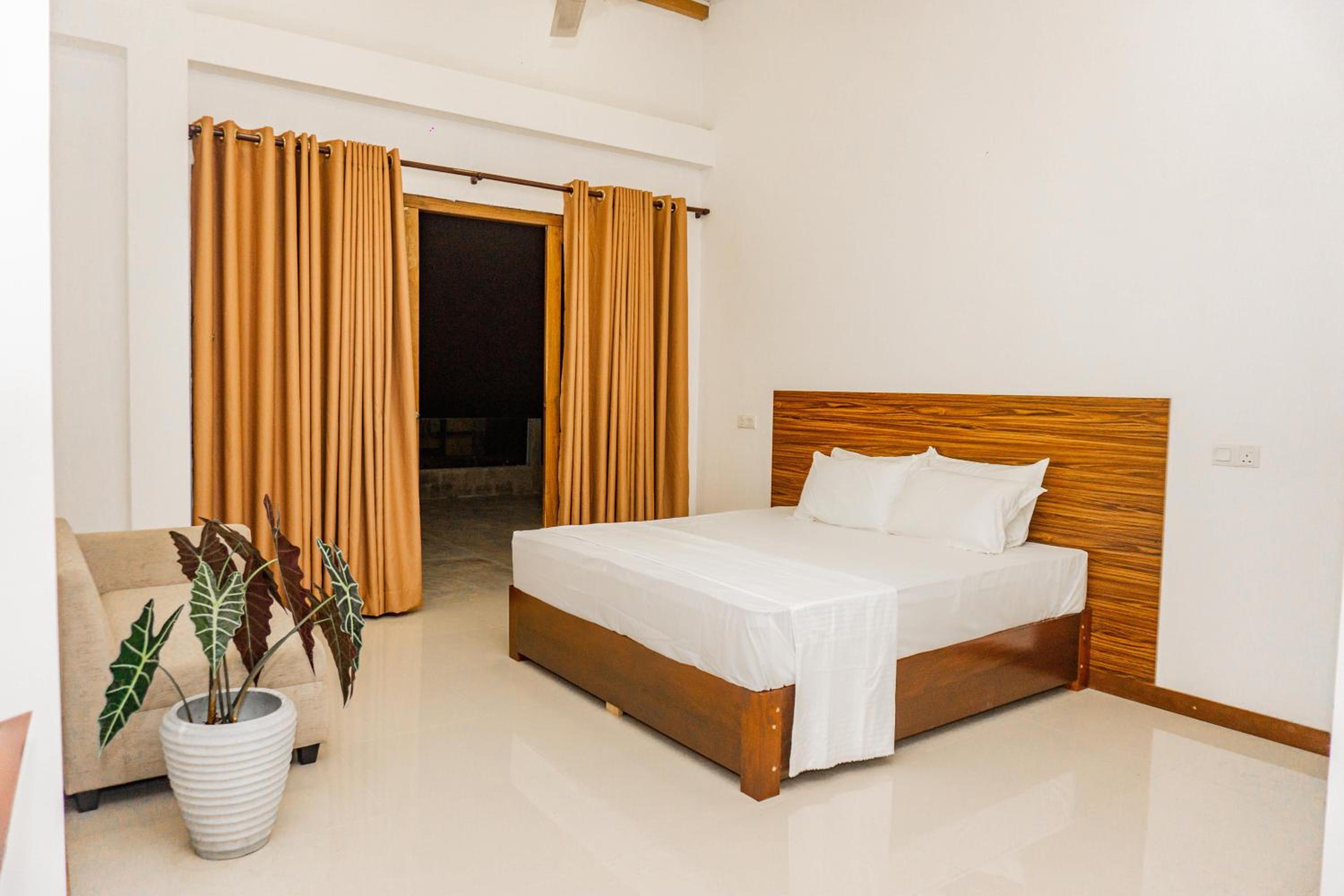 Deluxe Suite with Sea View