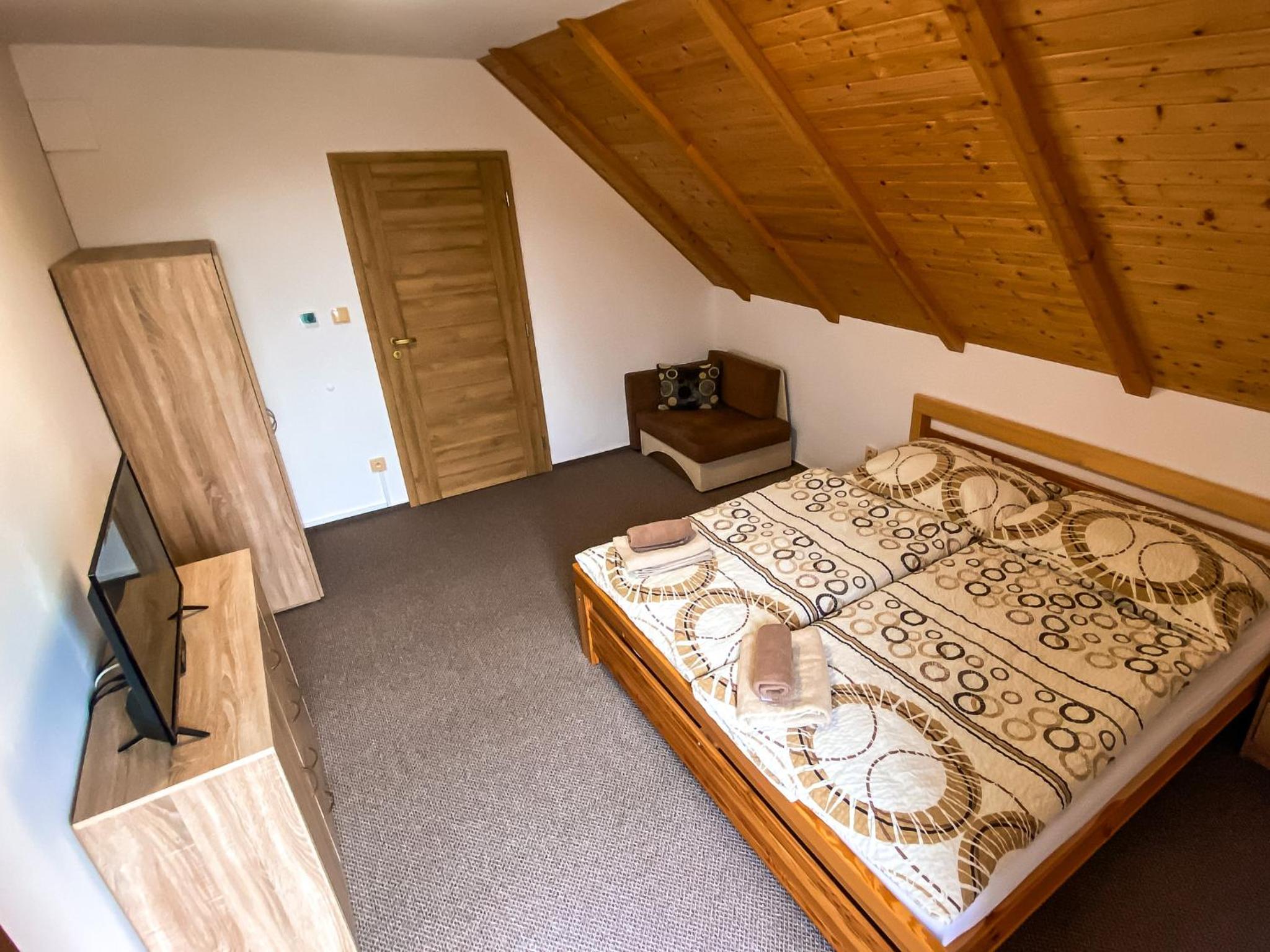 Triple Room with Bathroom photo 2