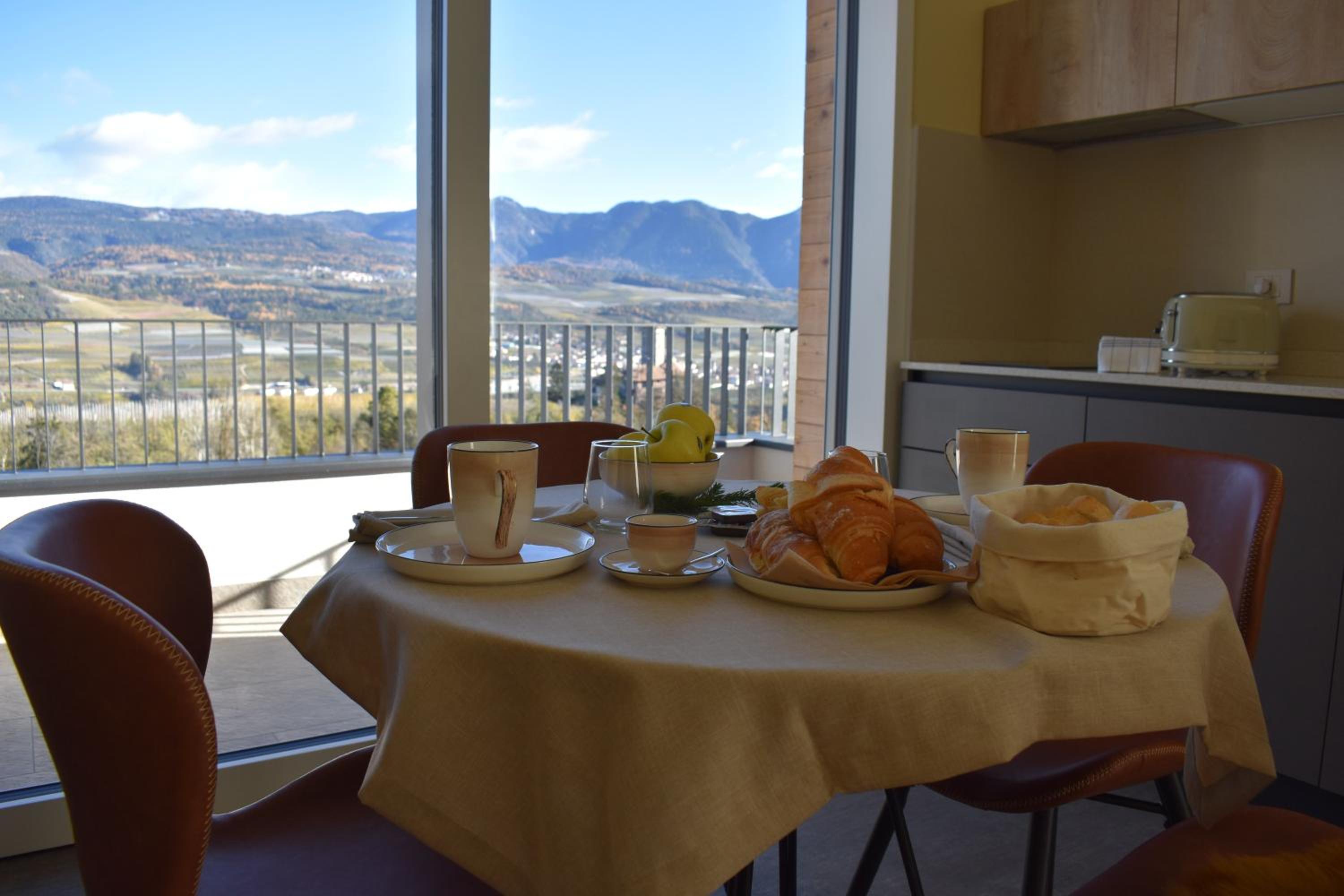 Apartment with View and Balcony photo 3