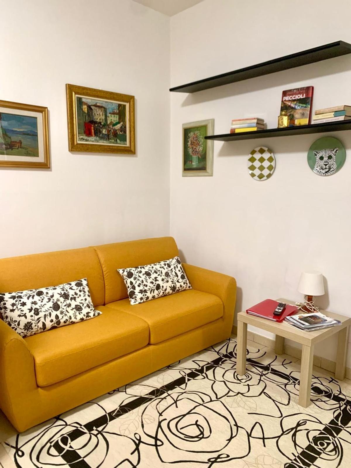One-Bedroom Apartment photo 2