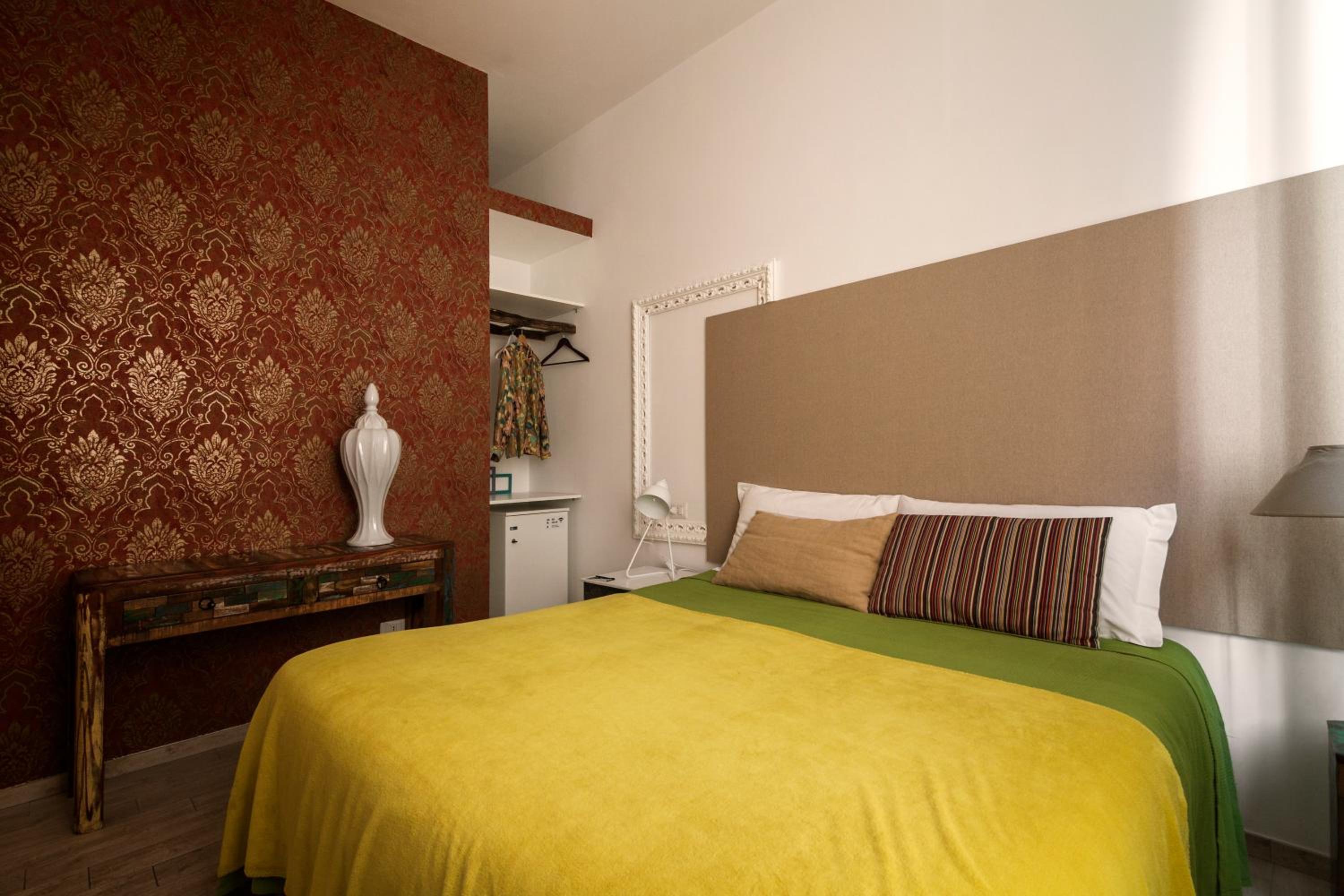 Double Room with Private Bathroom photo 2