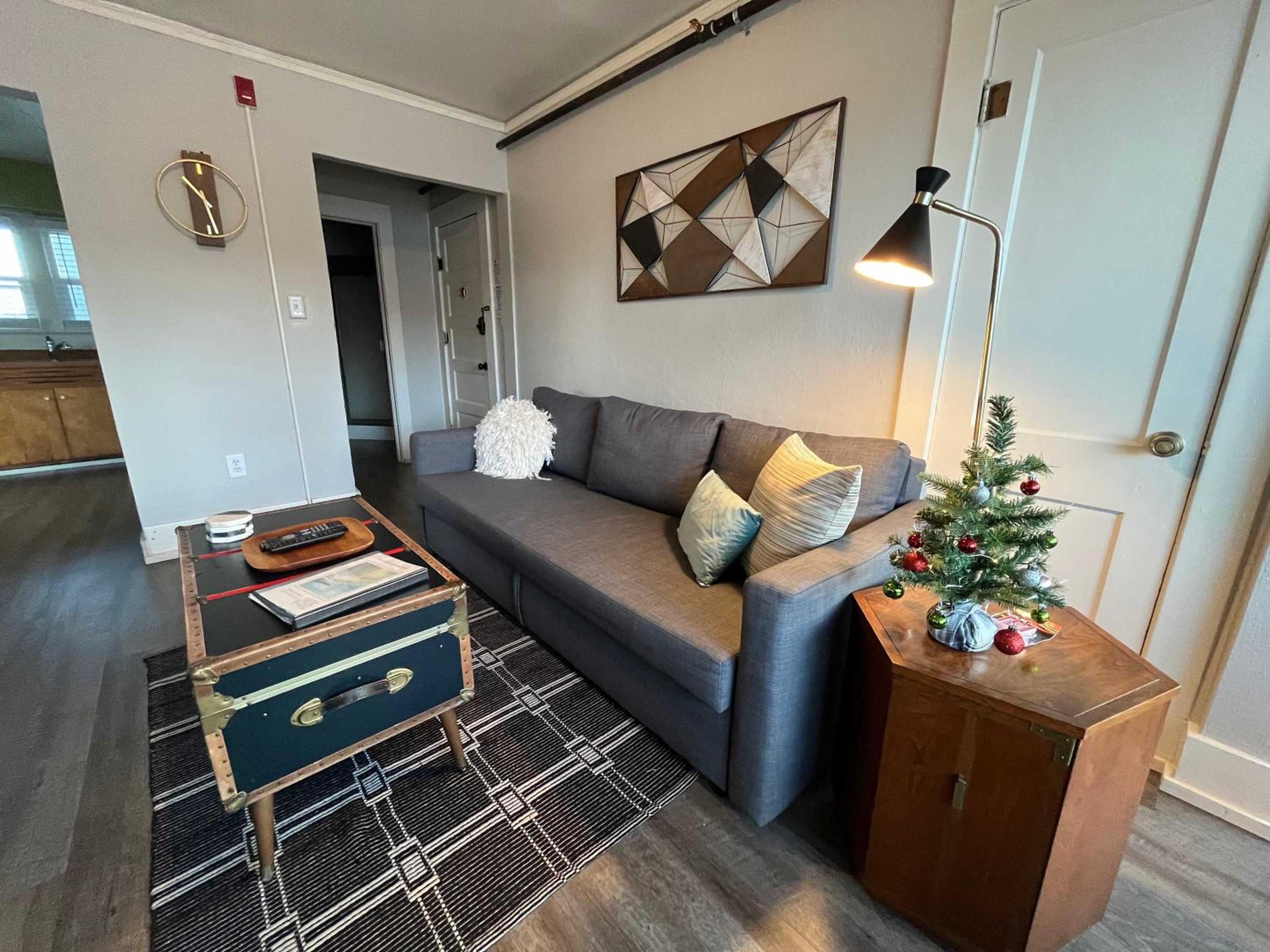 Apartment photo 1