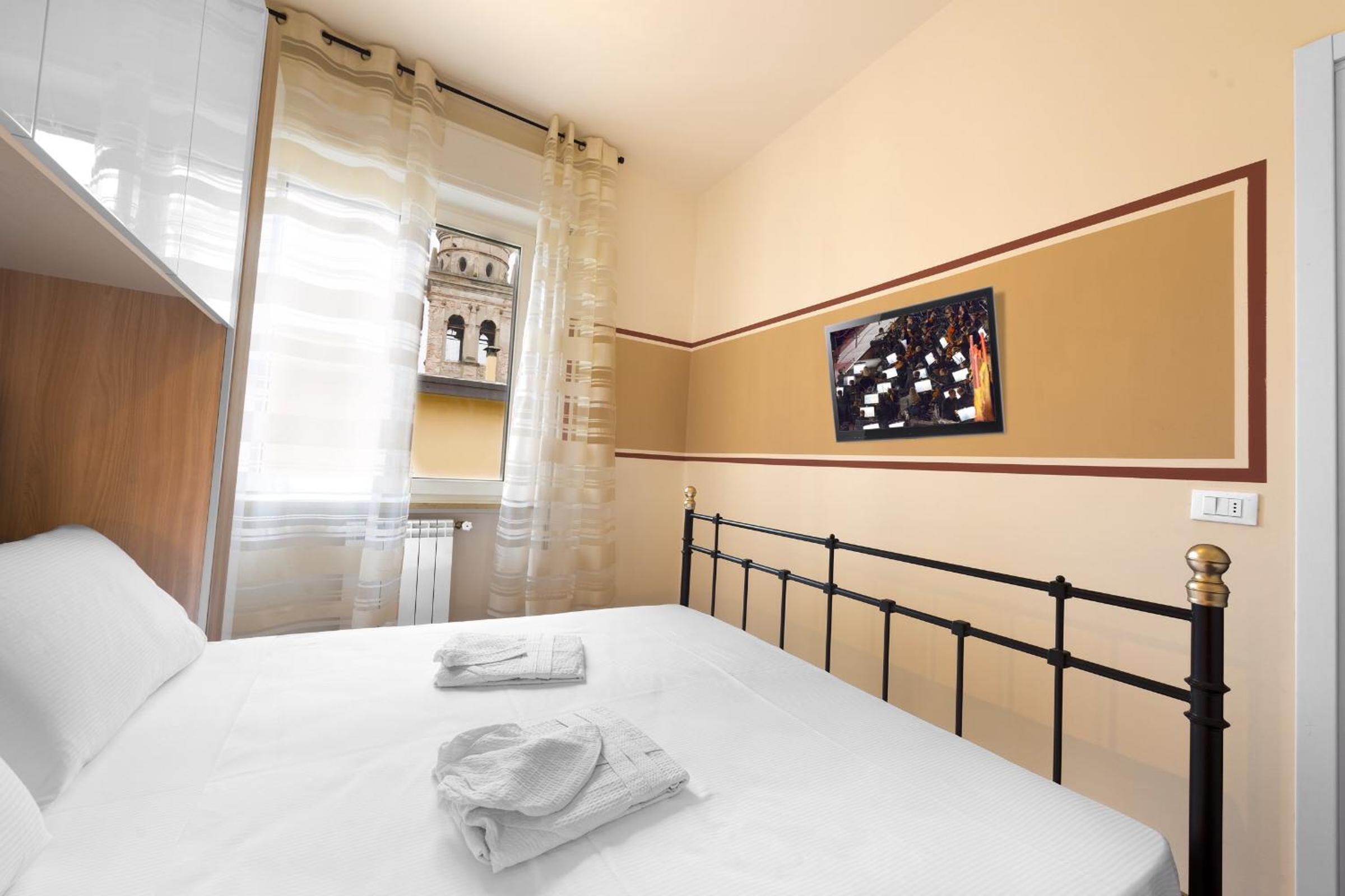 Two-Bedroom Apartment - Via Amatore Sciesa Int. 3