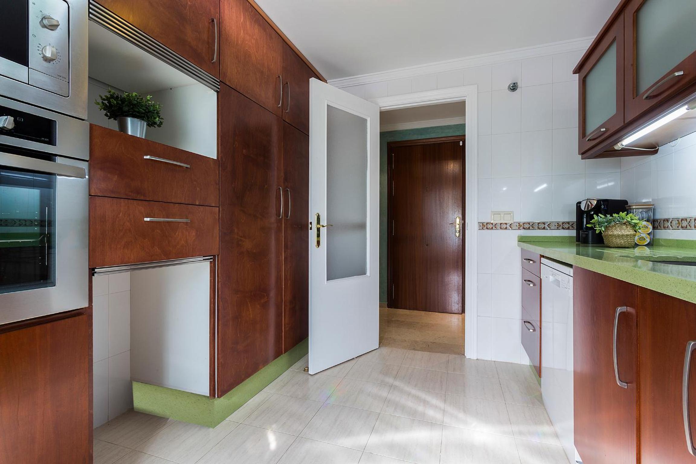 Three-Bedroom Deluxe Apartment photo 3