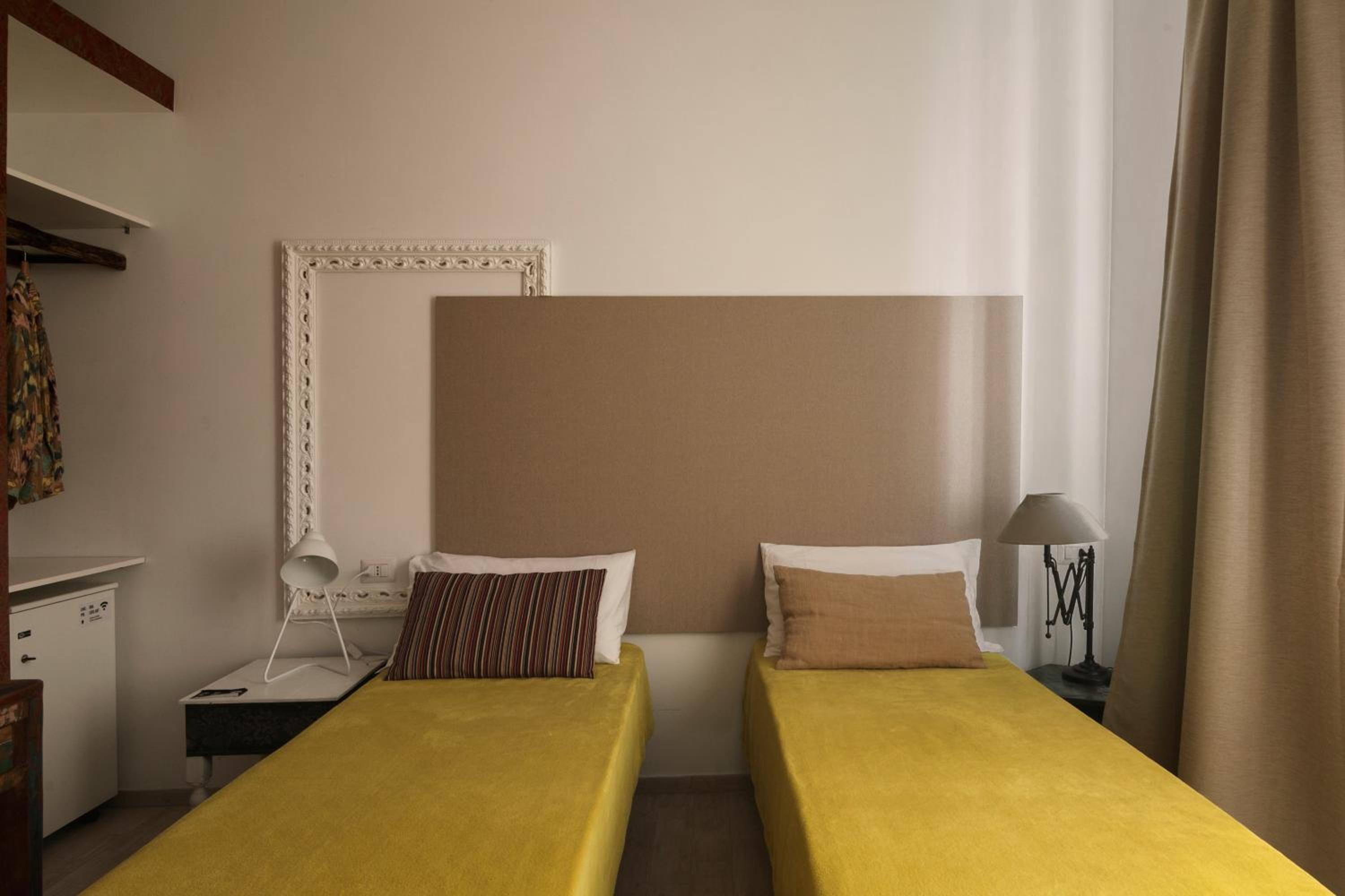 Double Room with Private Bathroom photo 3