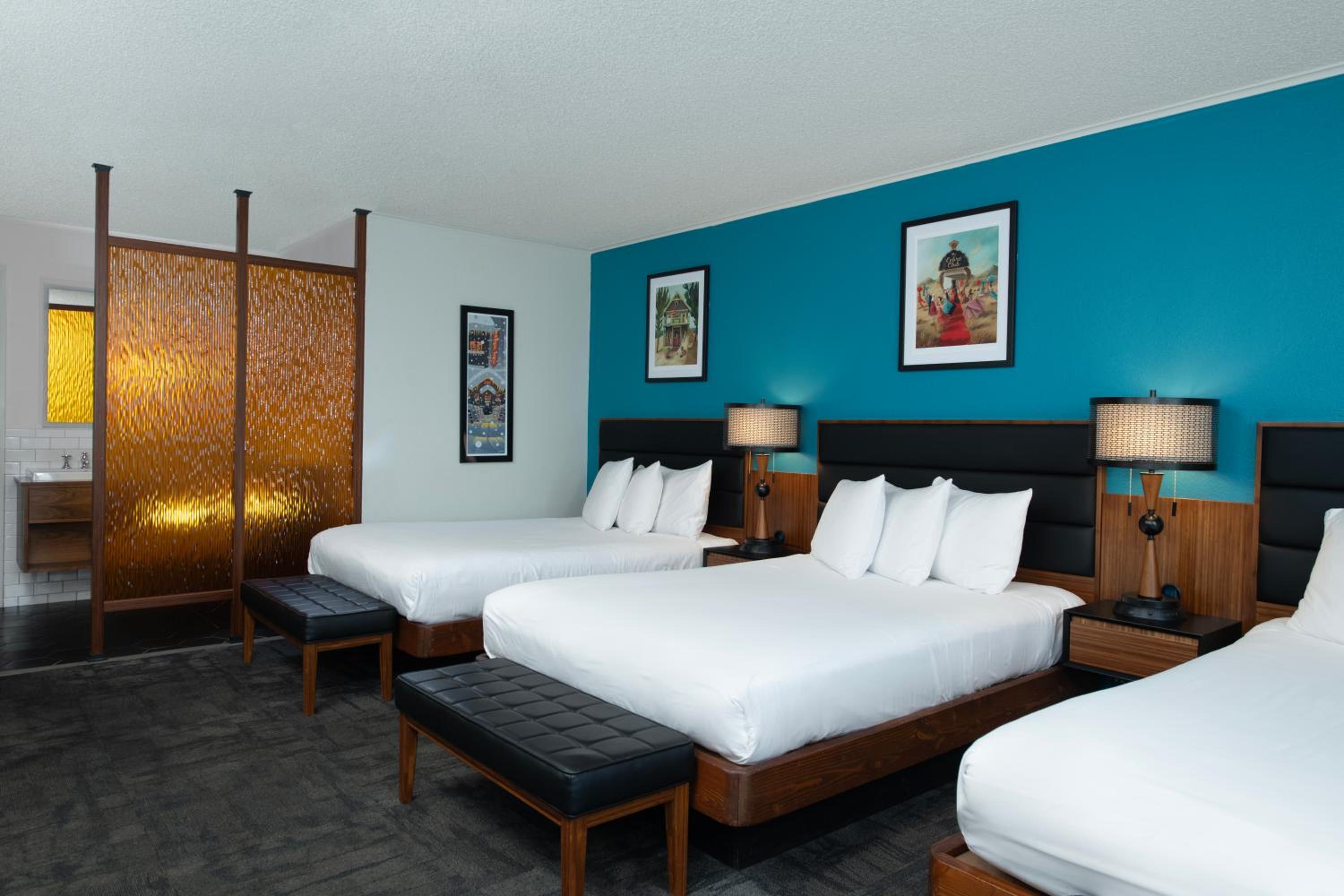 Deluxe Triple Room photo 3