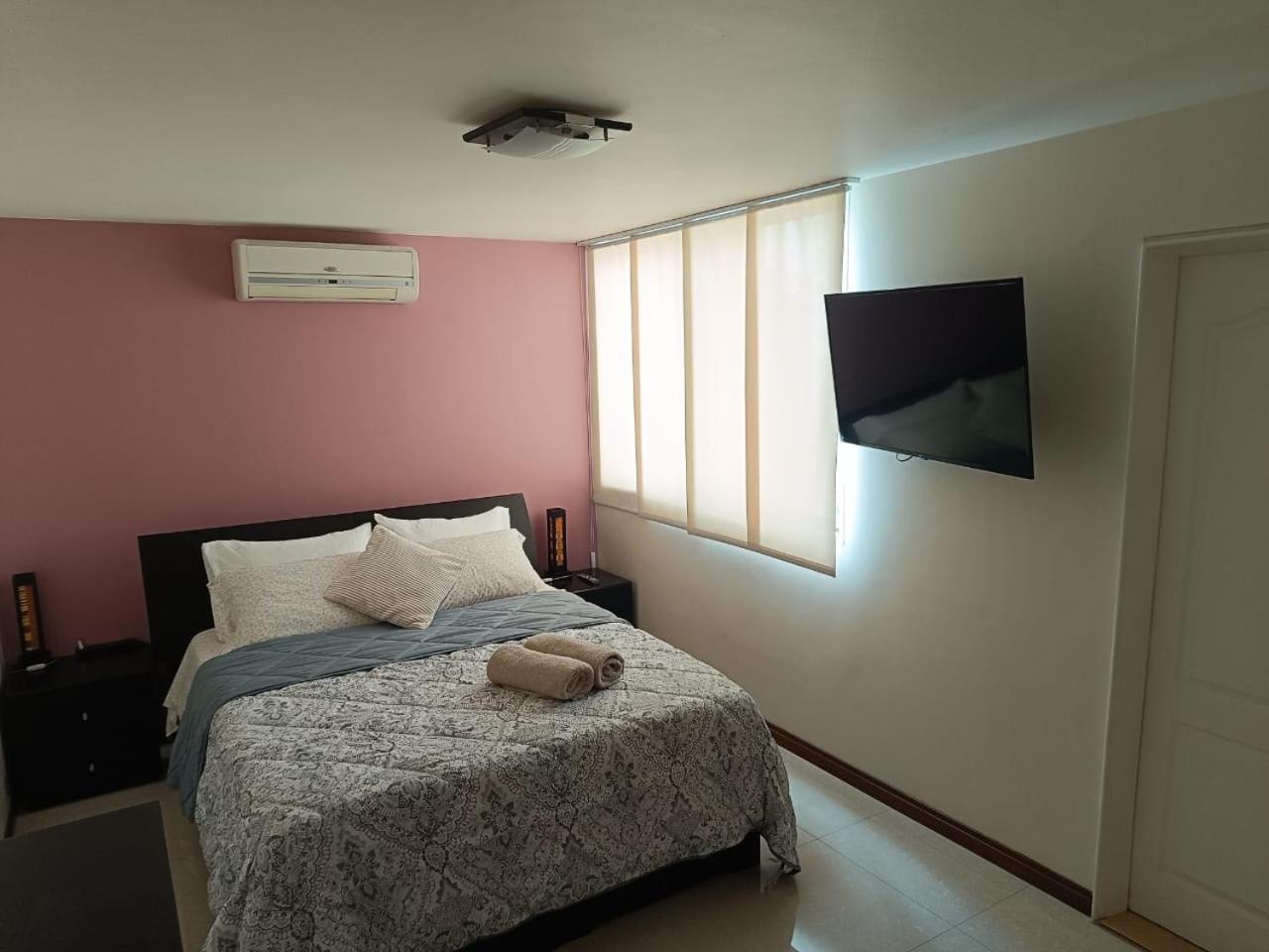 Three-Bedroom Apartment photo 2