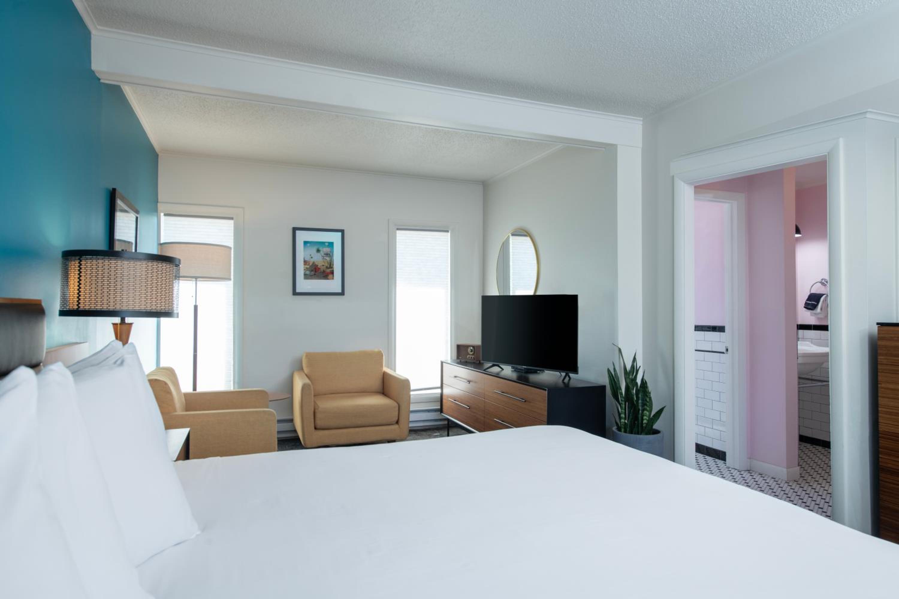 Superior King Room photo 2