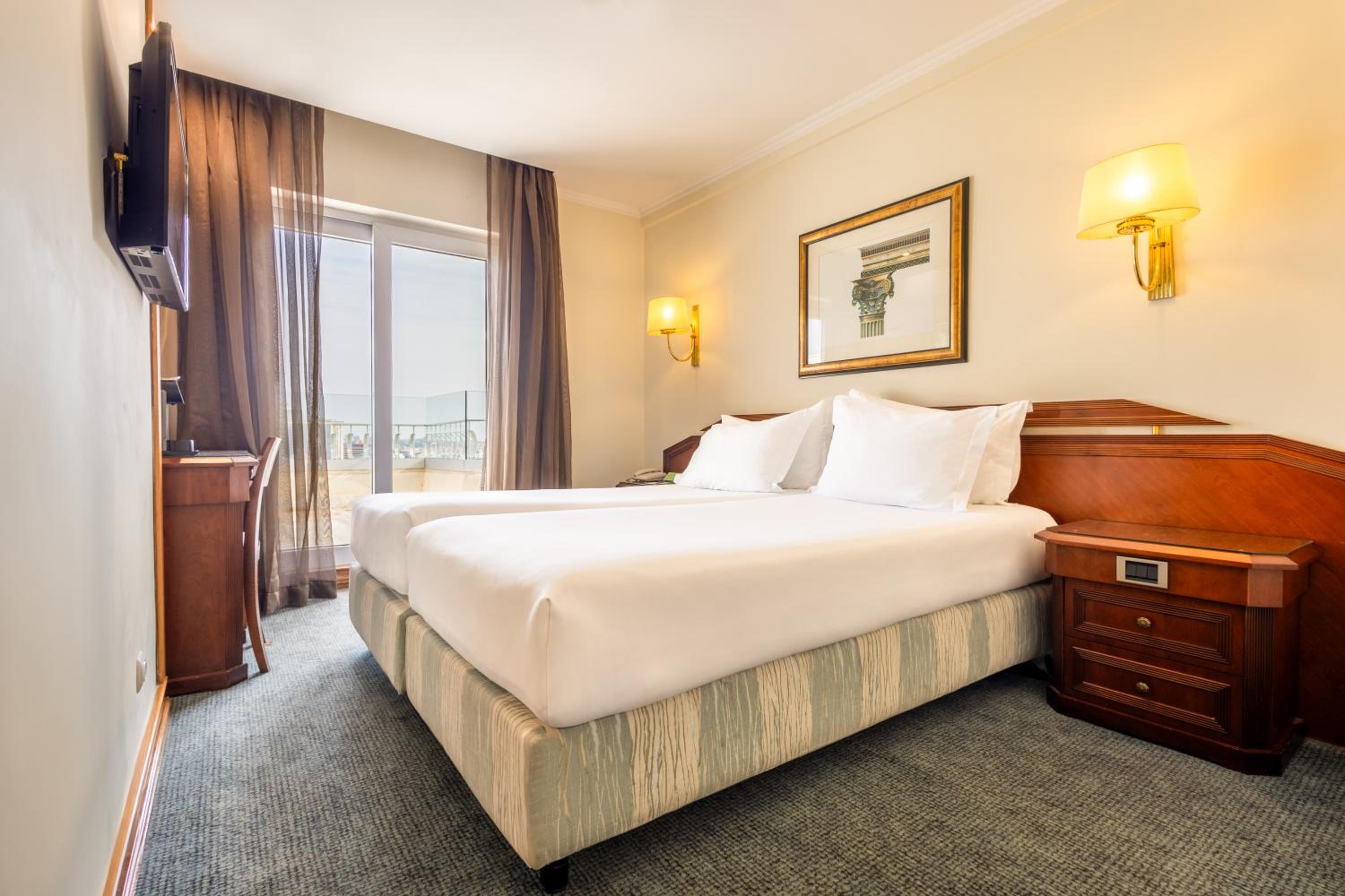 Superior Twin Room with Terrace - Photo 1