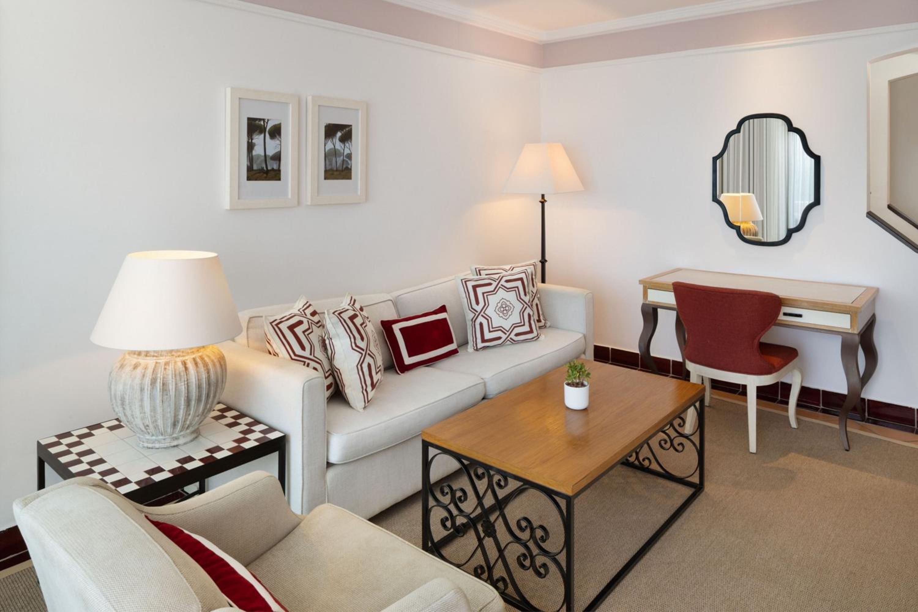 Duplex Queen Suite with Balcony and Ocean View - Photo 2