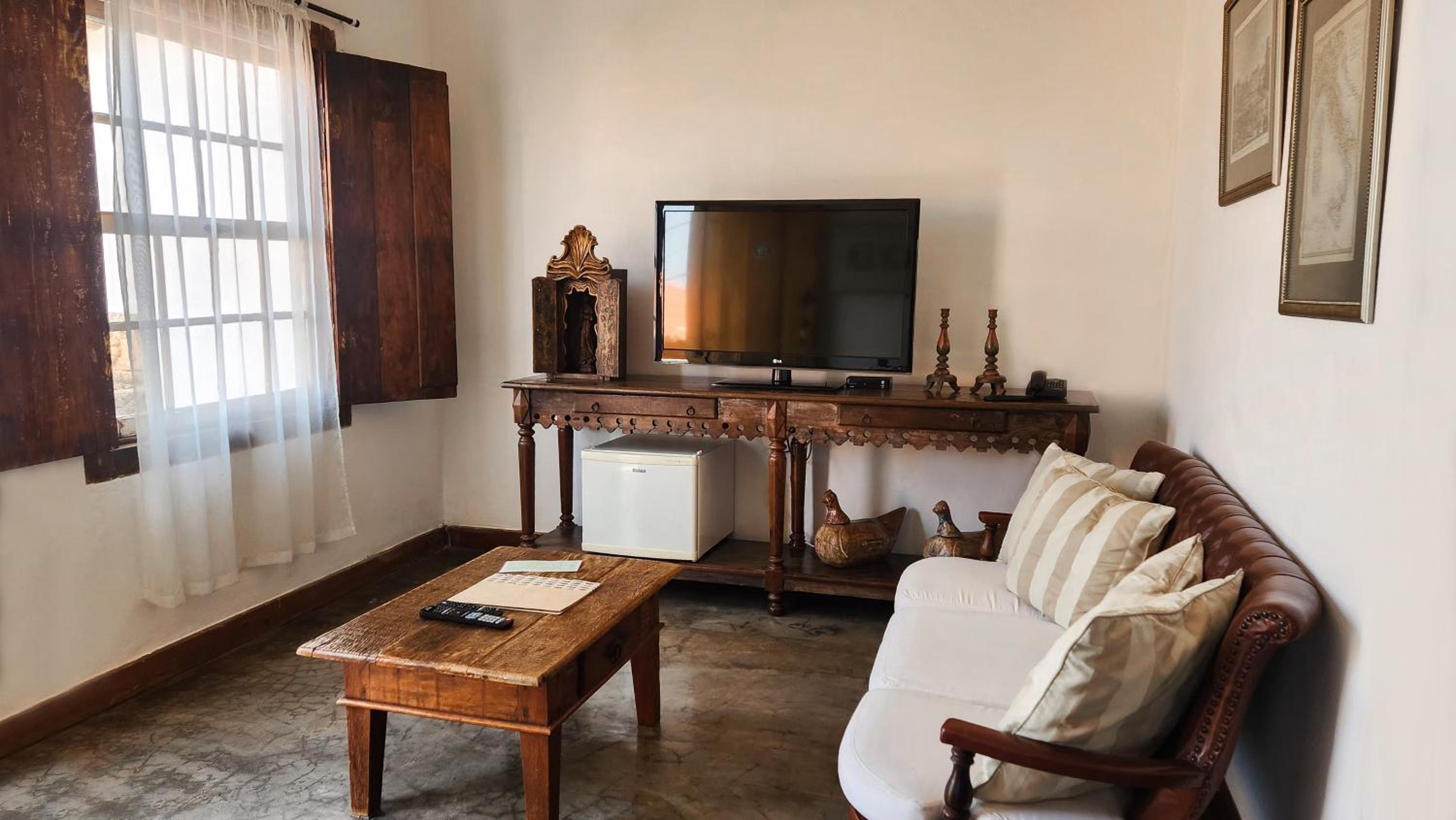 Family Suite (4 People)