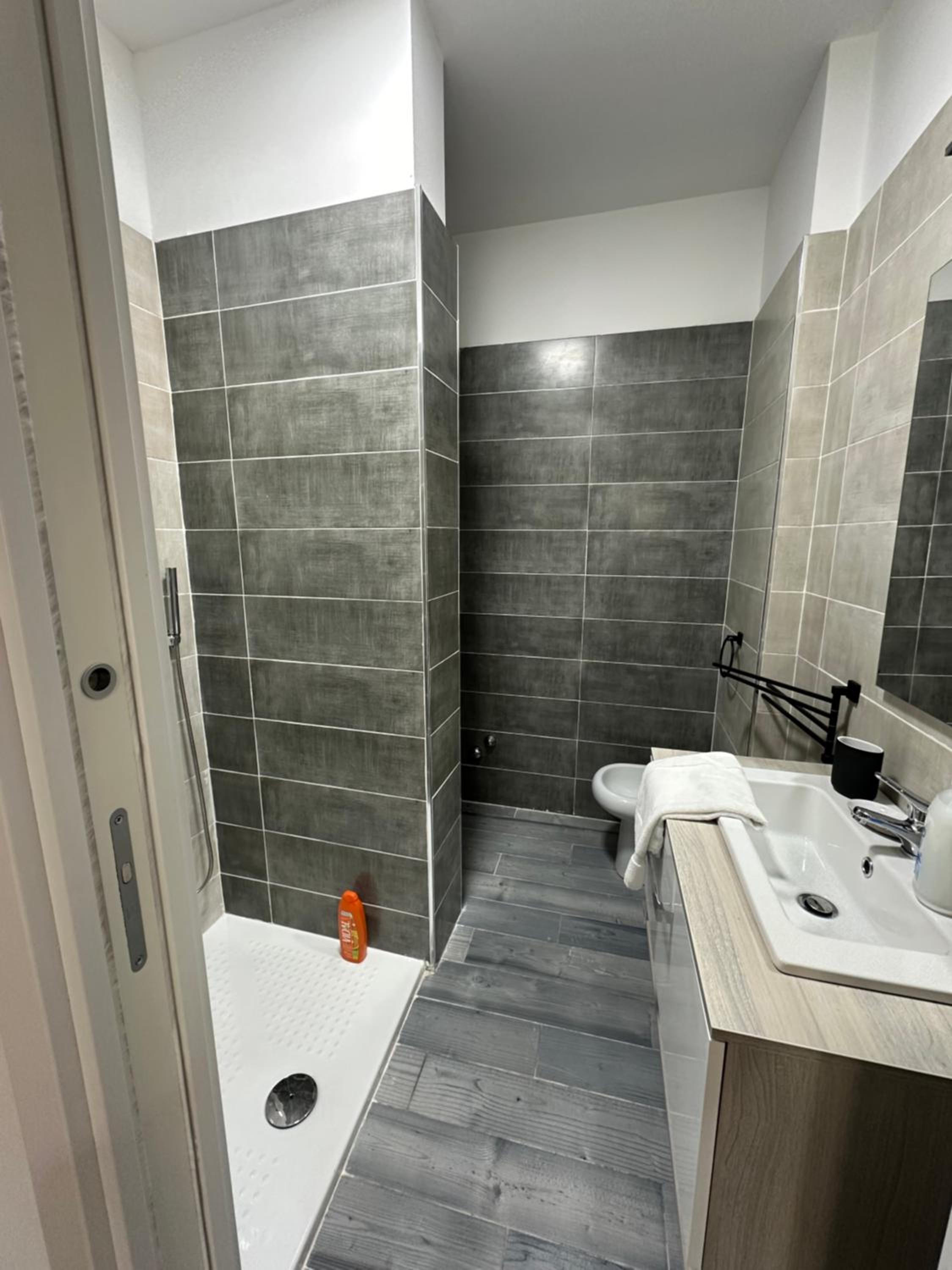 Large Double Room photo 3