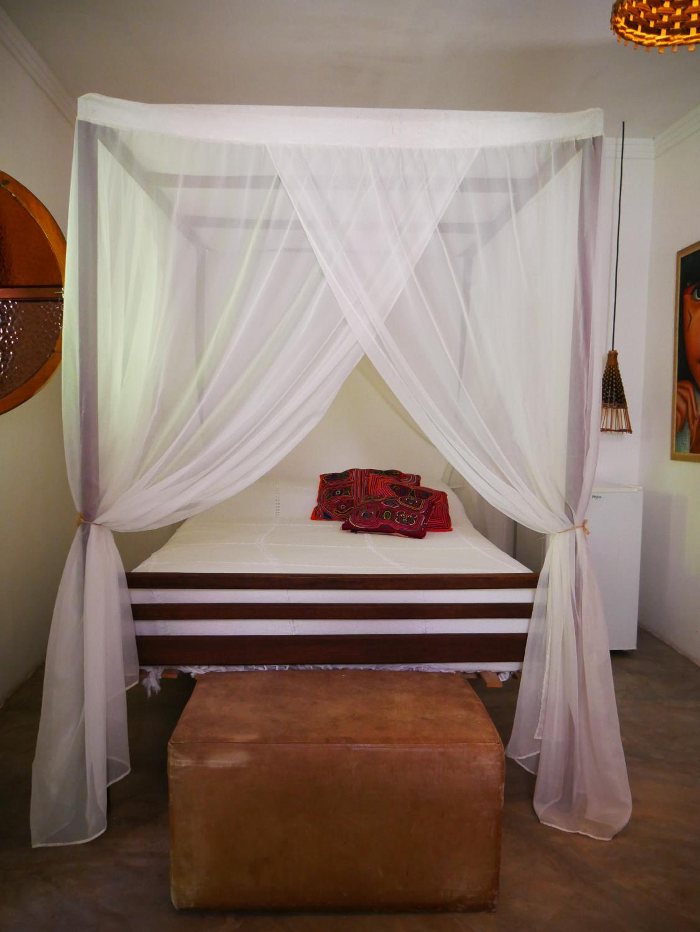Queen Suite with Pool View photo 1