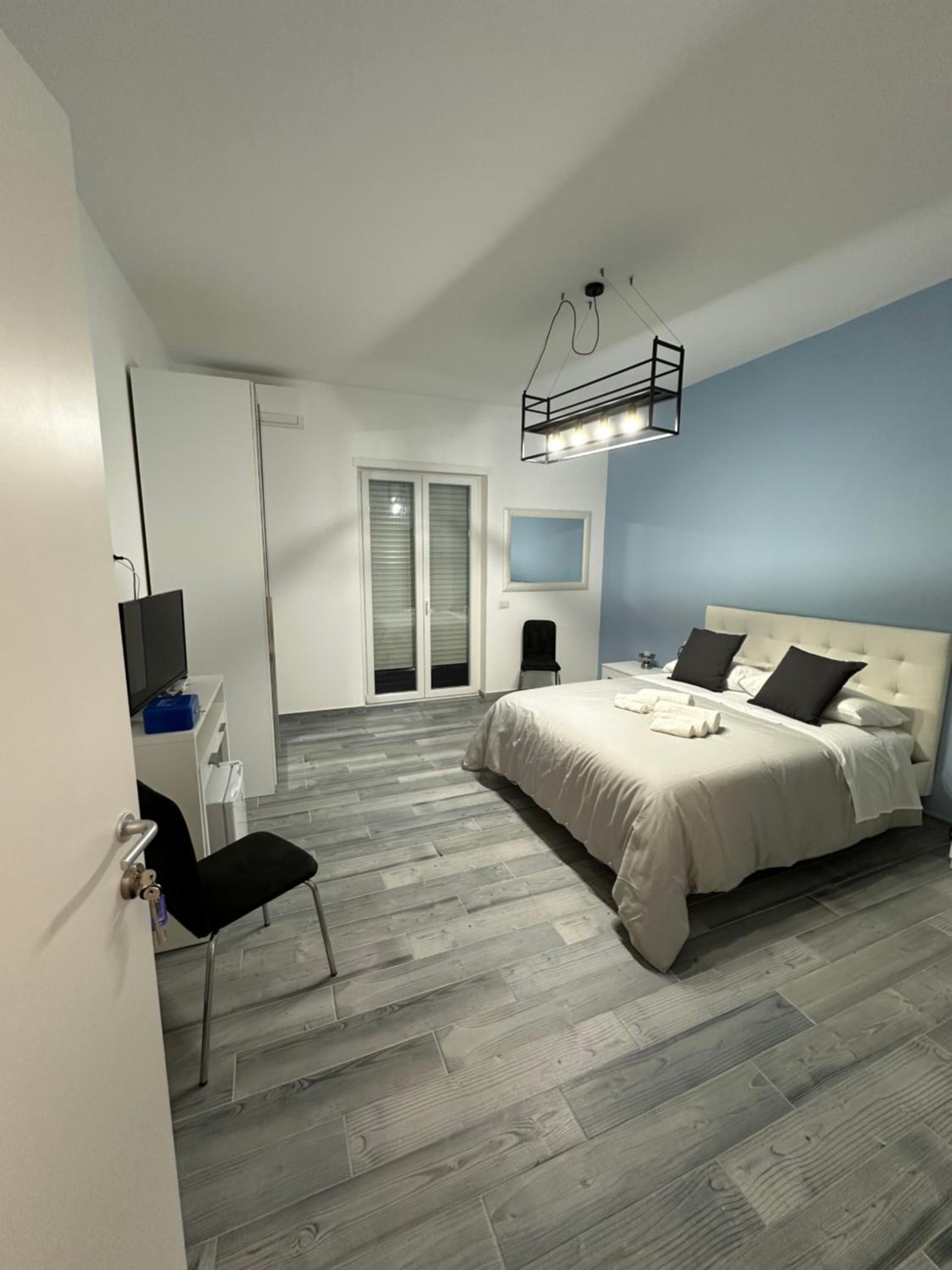 Large Double Room photo 2