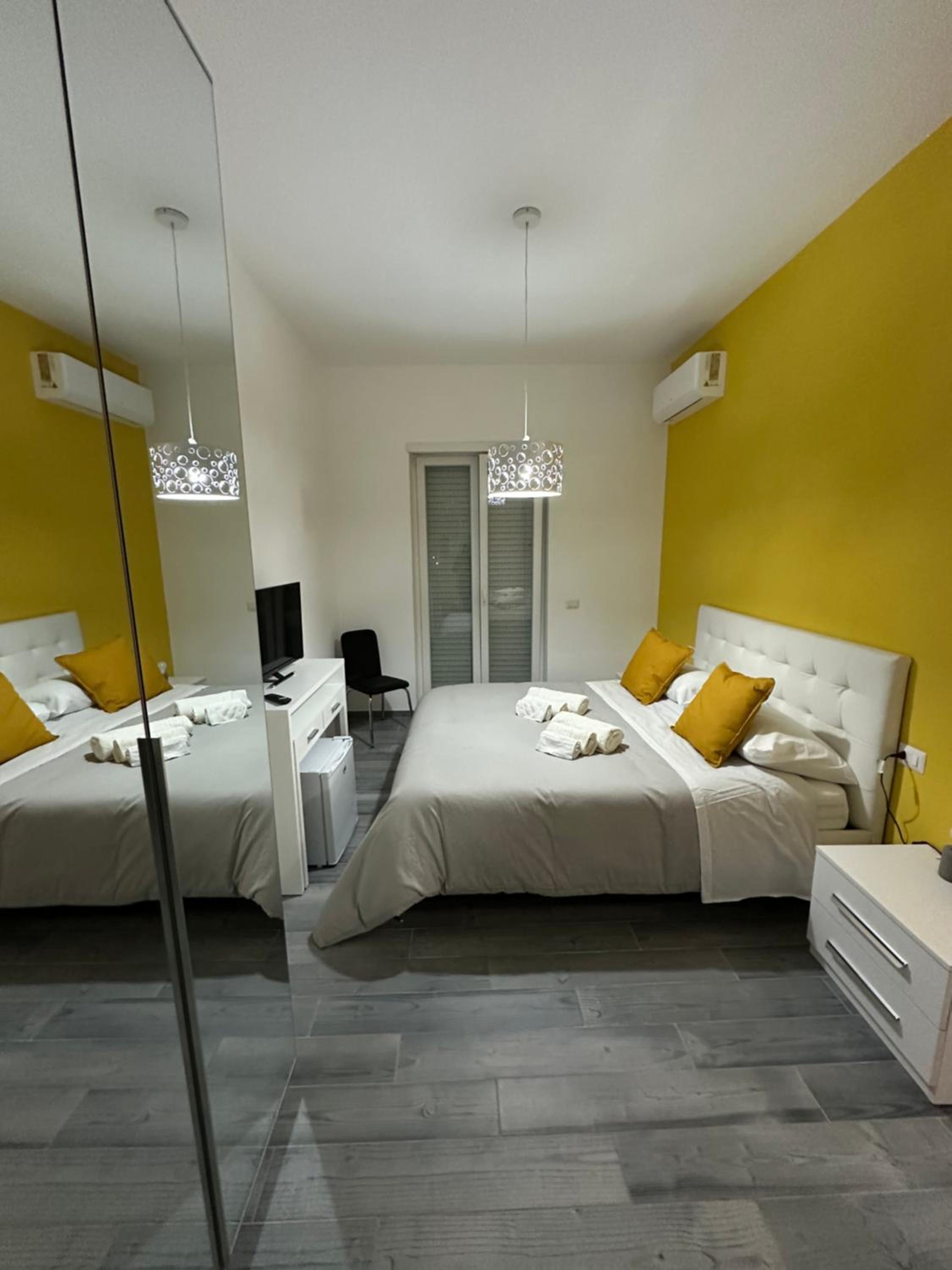 Large Double Room photo 2