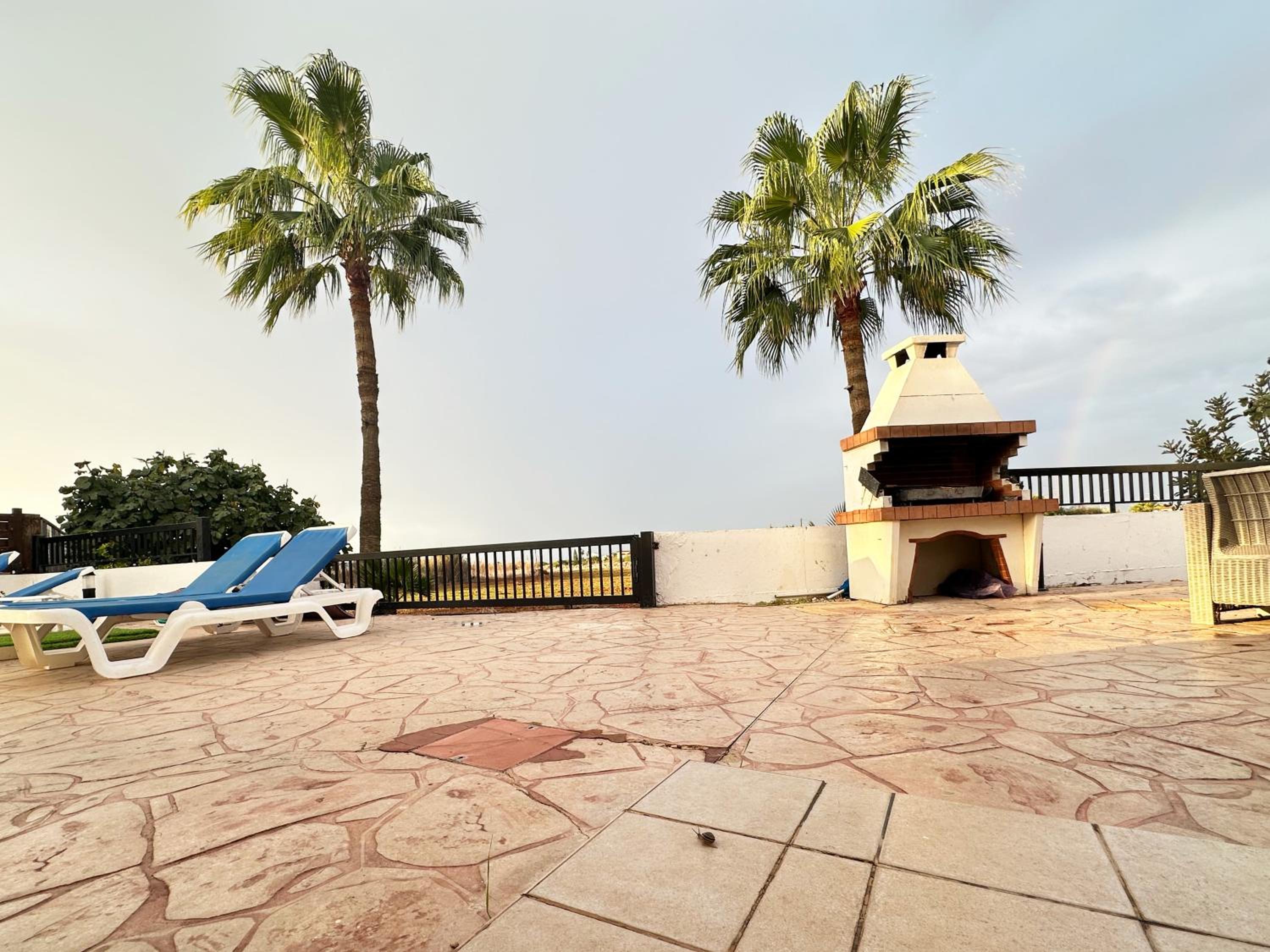 Villa with Sea View photo 3